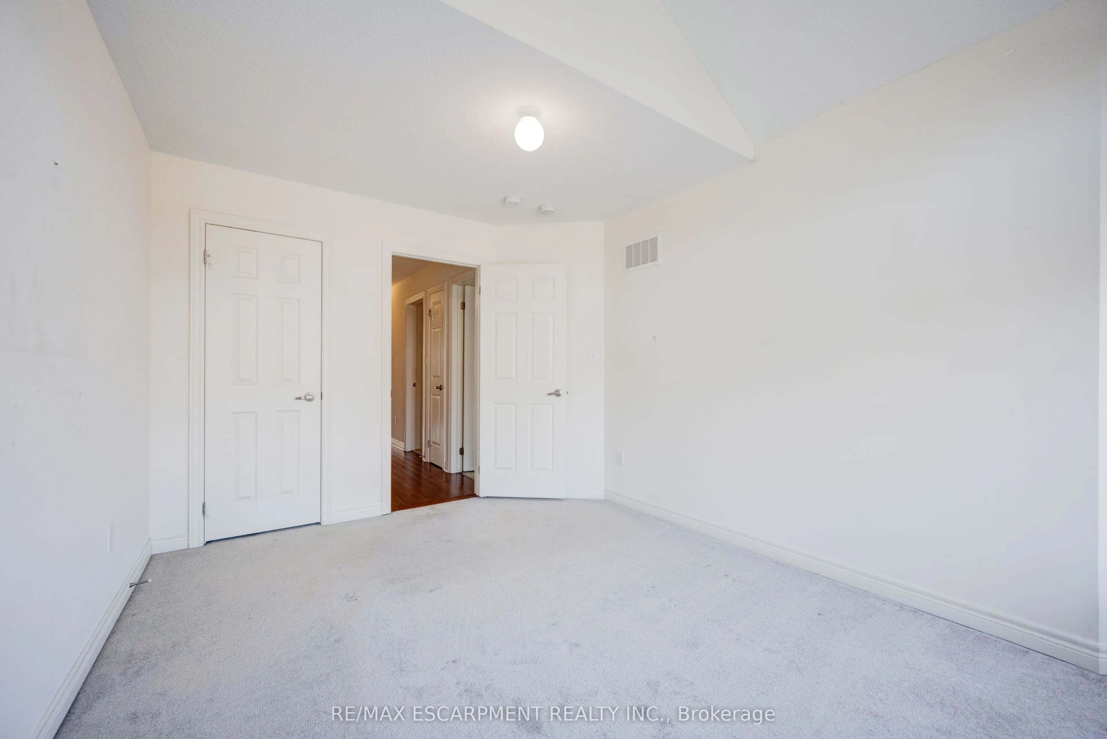 489 Downes Jackson Heights
