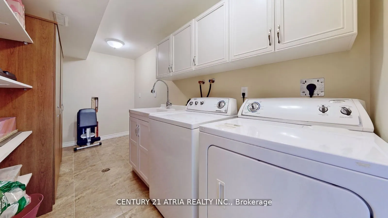 1425 Abbeywood Drive, #4