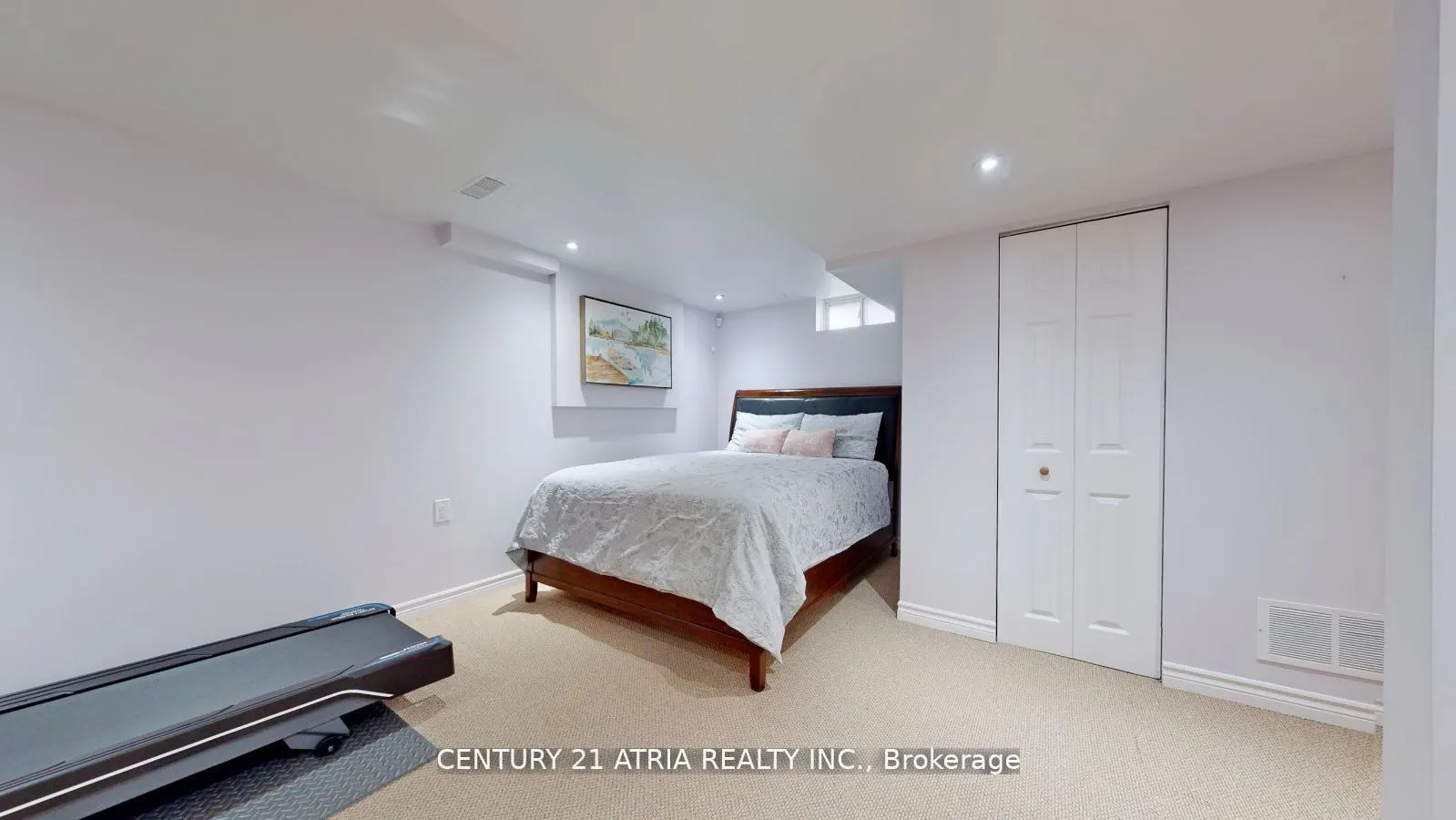 1425 Abbeywood Drive, #4
