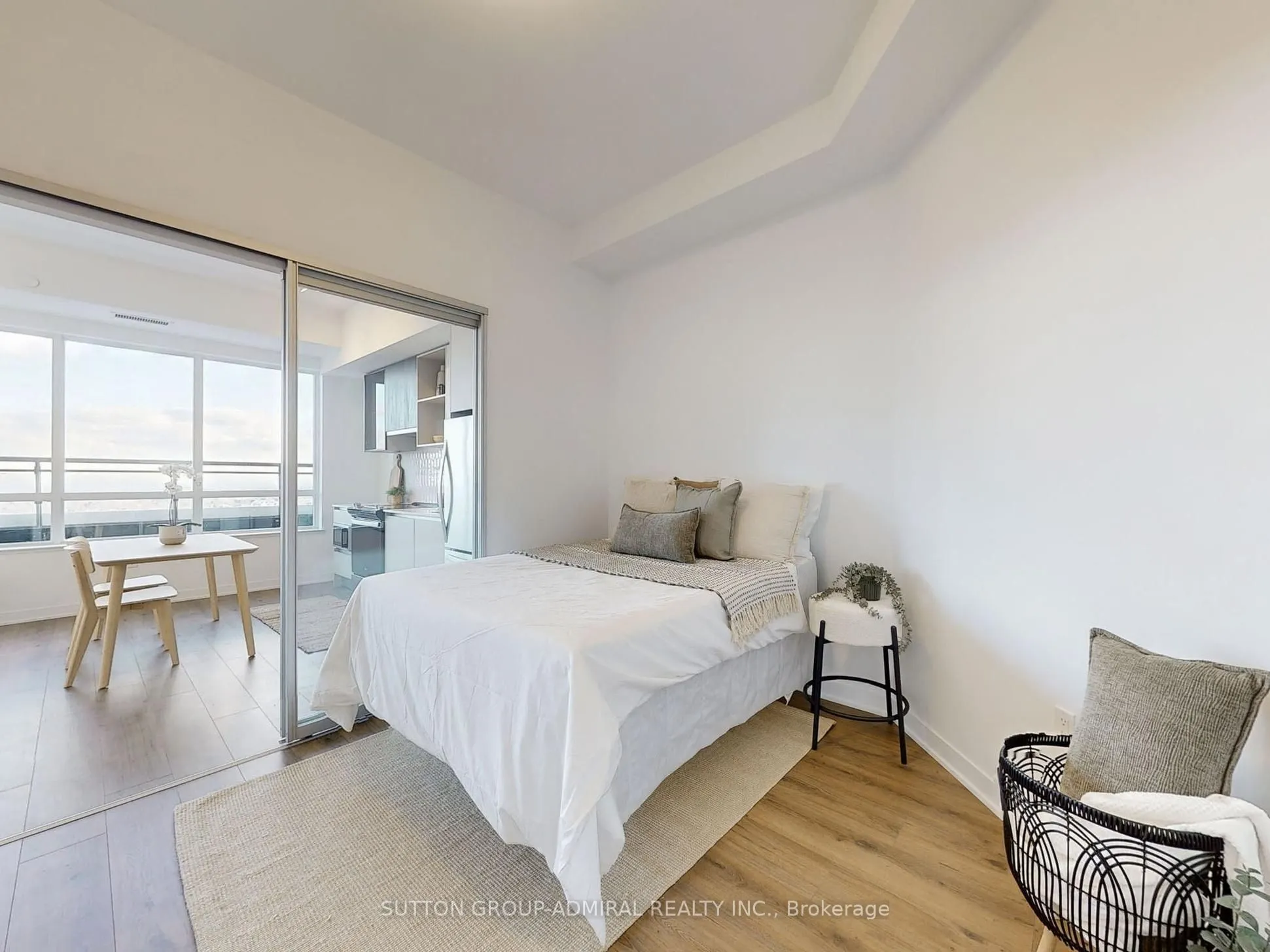 395 Dundas Street W, #LPH15