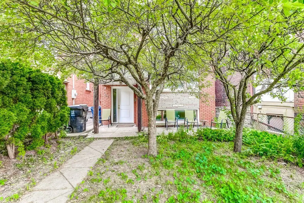 97 Mc Roberts Avenue