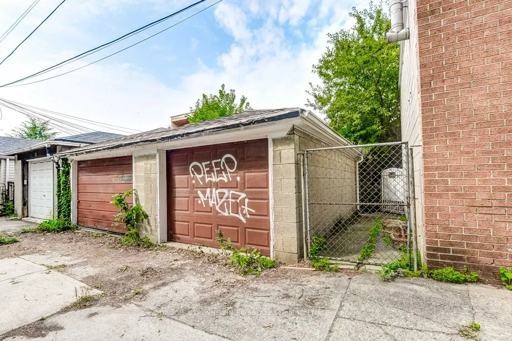 97 Mc Roberts Avenue