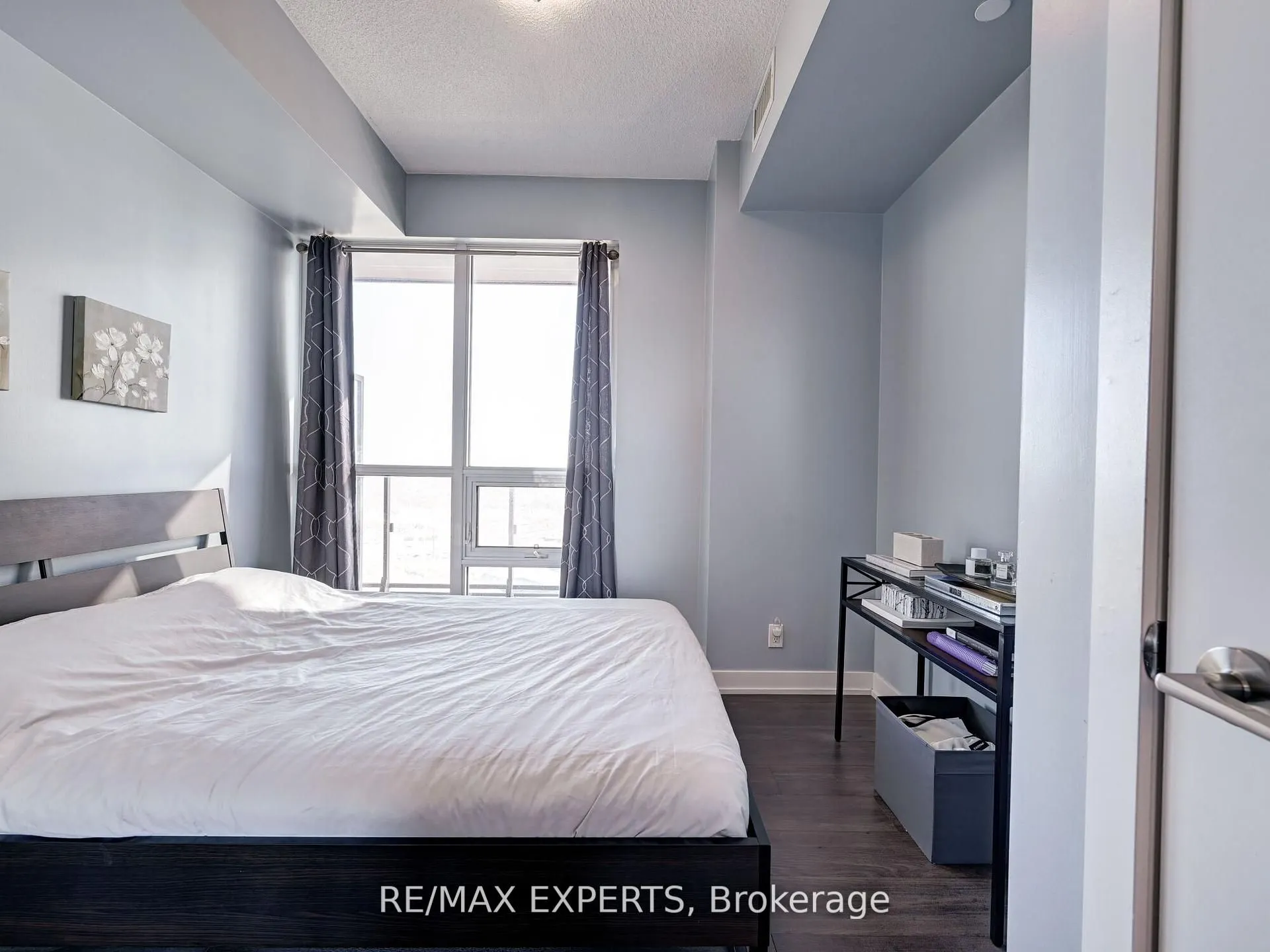 2212 Lake Shore Boulevard W, #4001