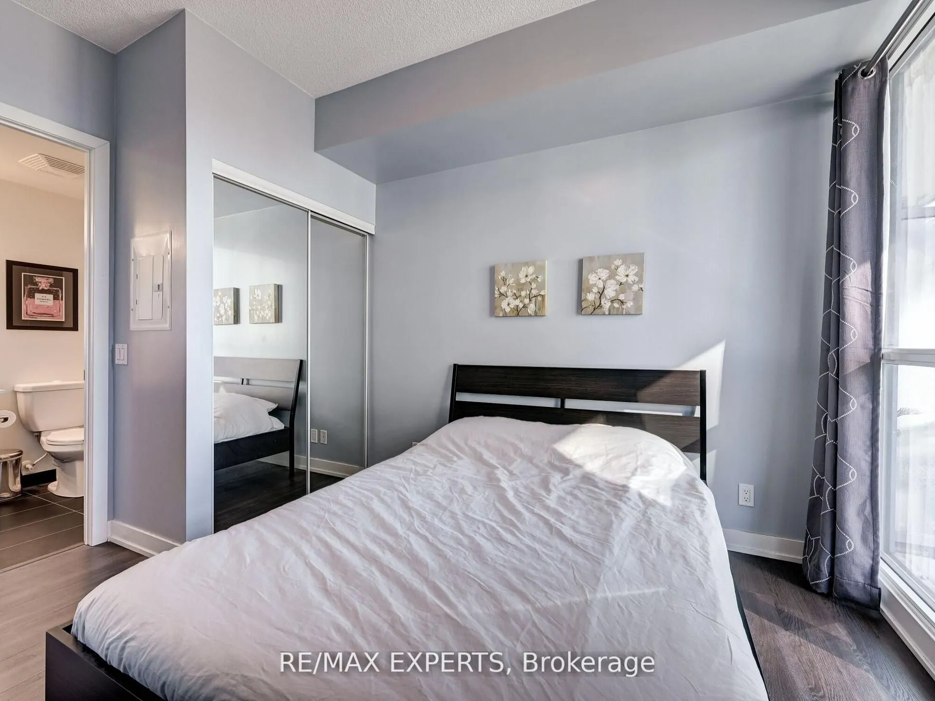 2212 Lake Shore Boulevard W, #4001