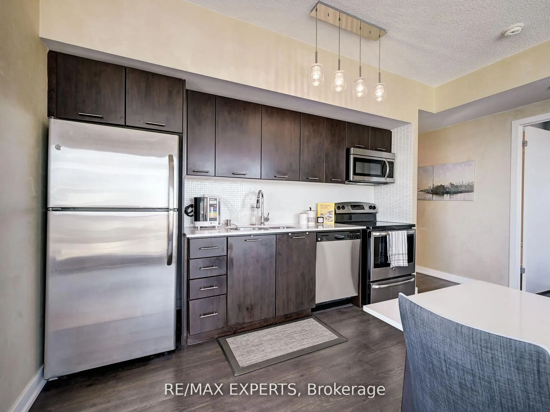 2212 Lake Shore Boulevard W, #4001