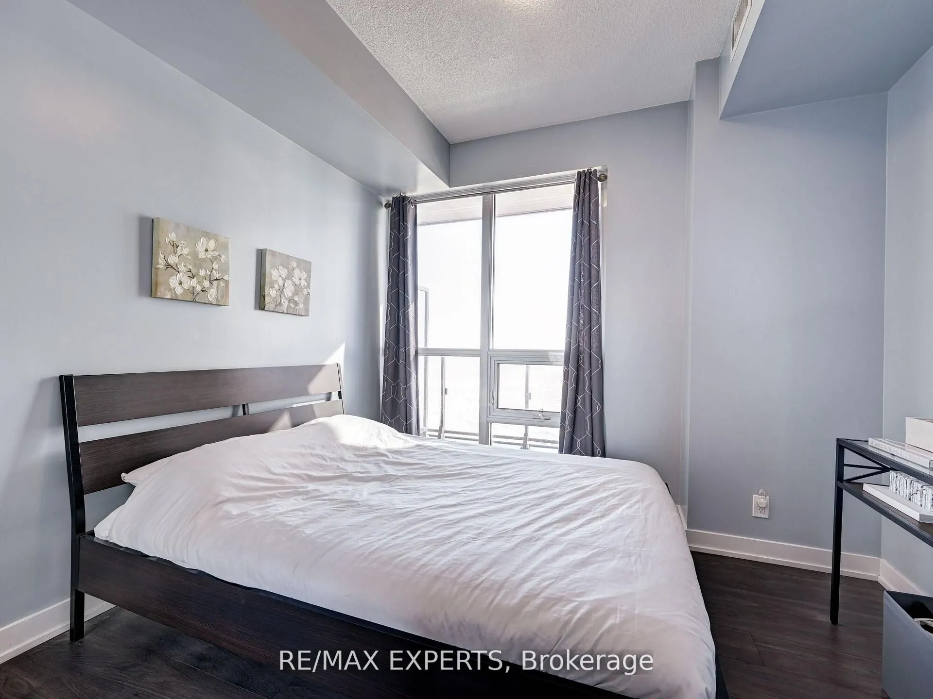2212 Lake Shore Boulevard W, #4001