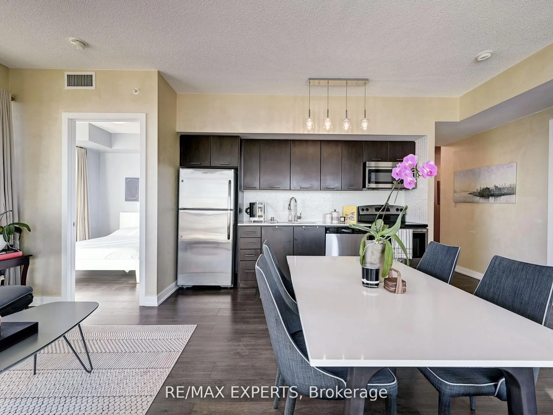 2212 Lake Shore Boulevard W, #4001