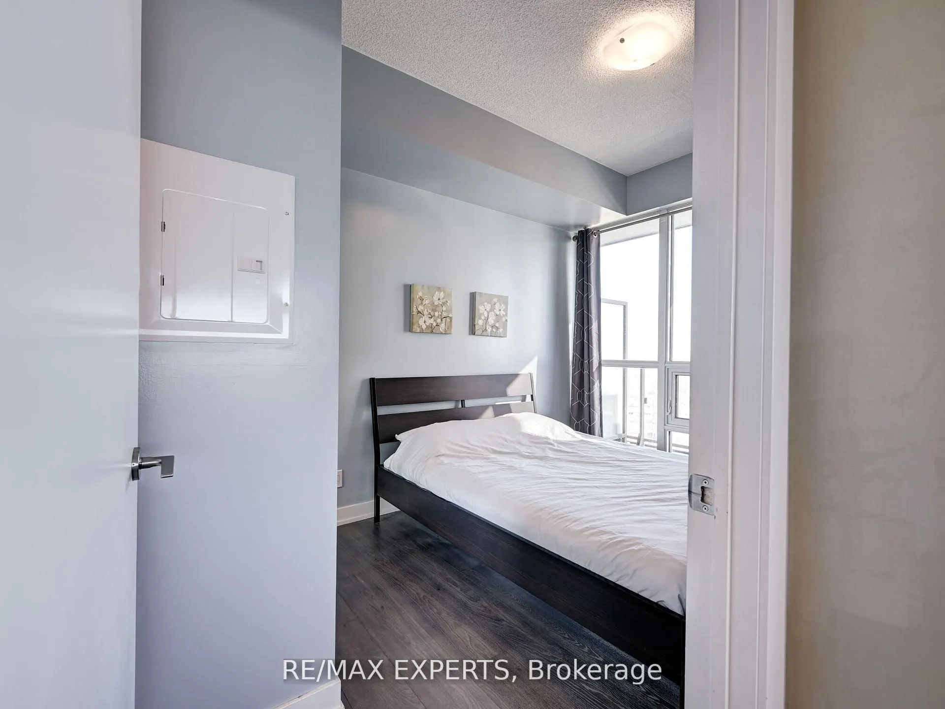 2212 Lake Shore Boulevard W, #4001