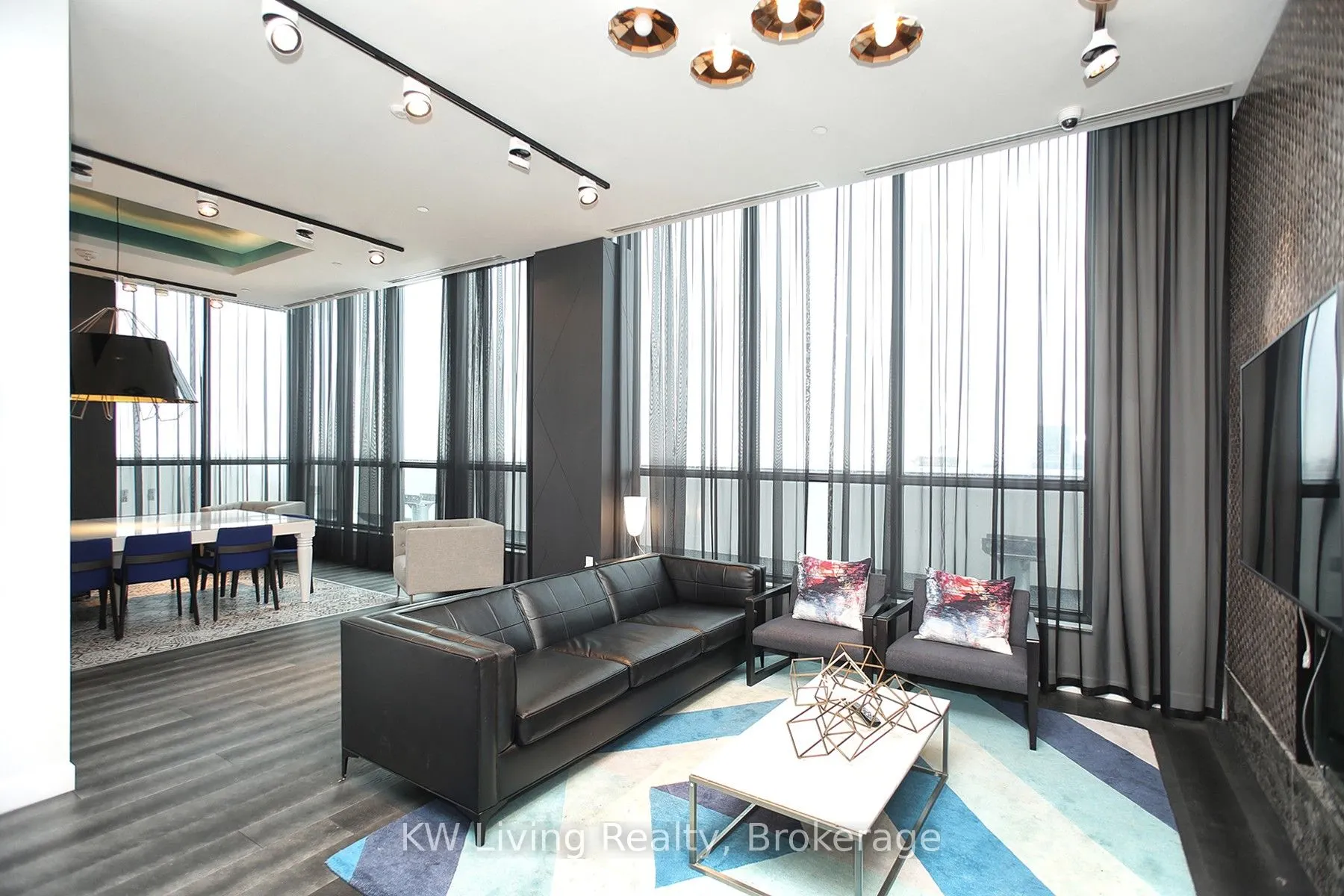20 Thomas Riley Road, #302