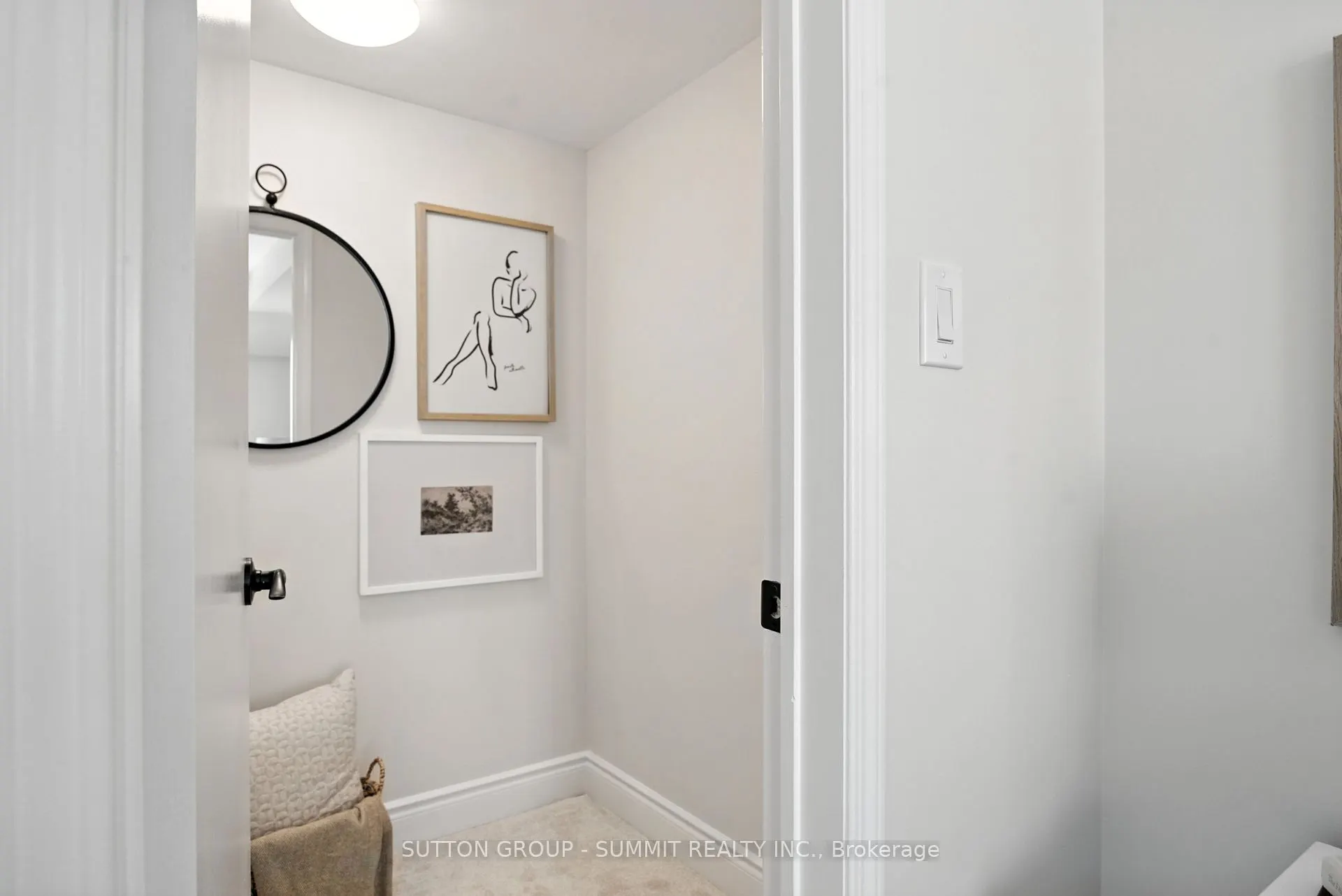 18 Laidlaw Street, #1026