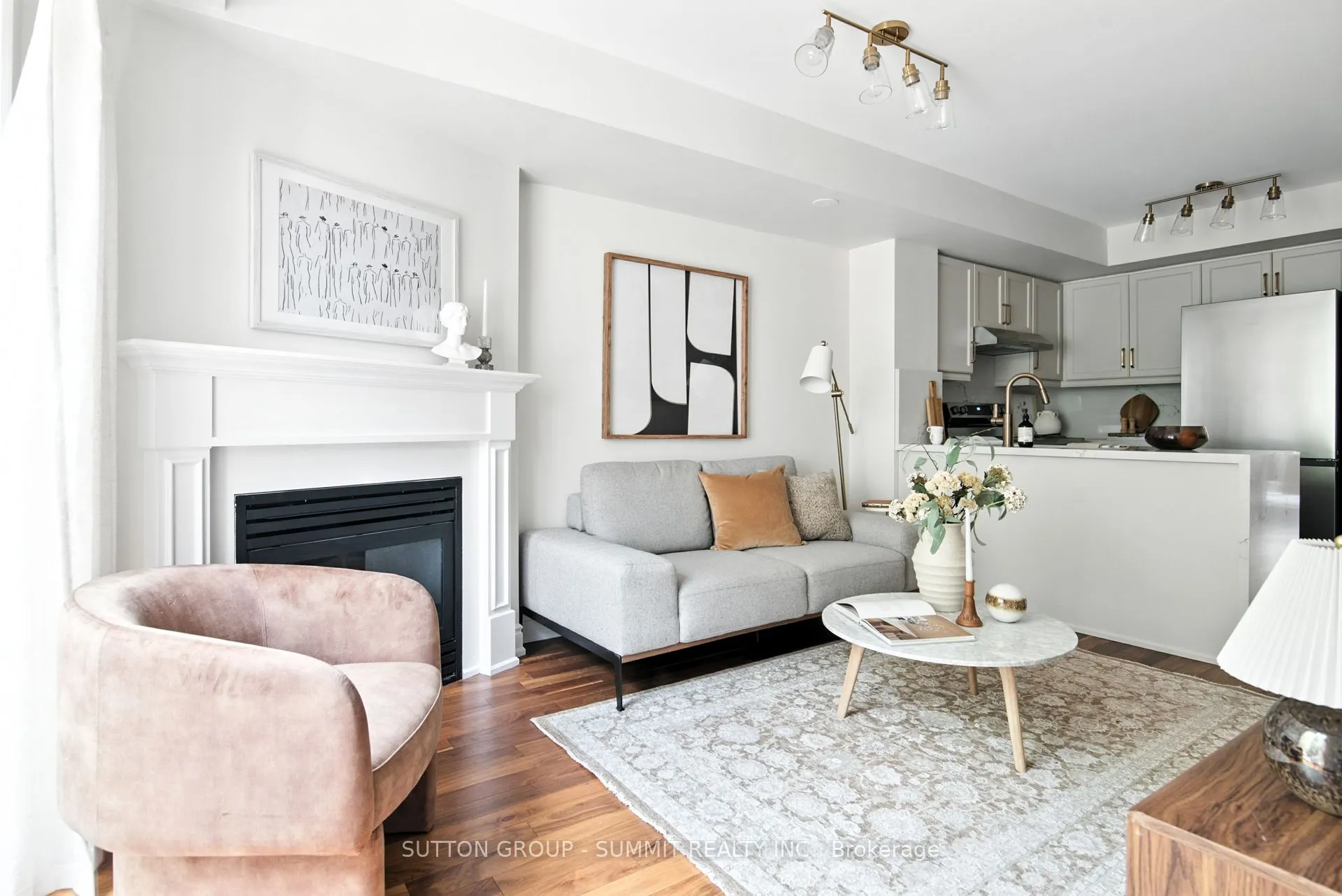 18 Laidlaw Street, #1026
