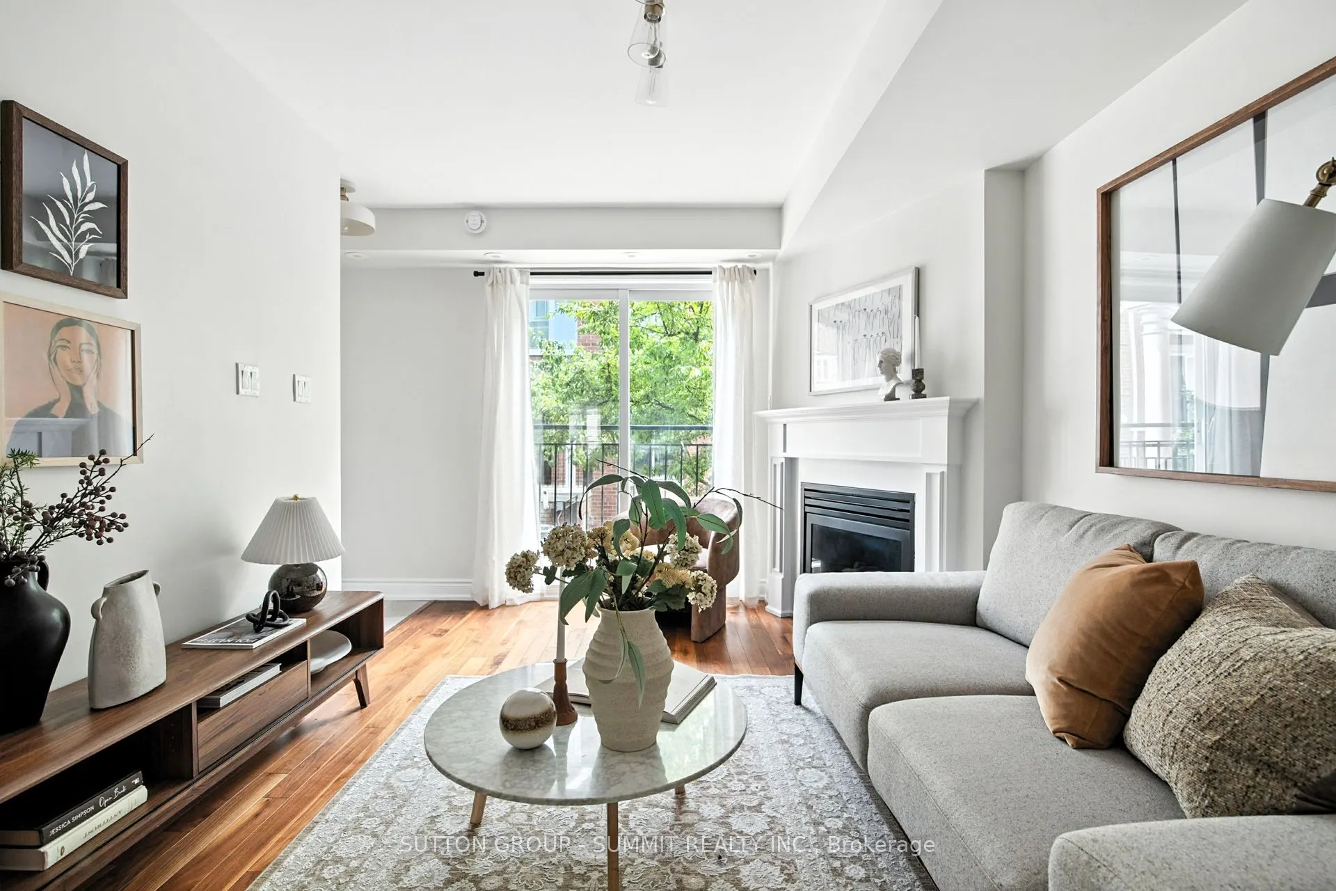 18 Laidlaw Street, #1026