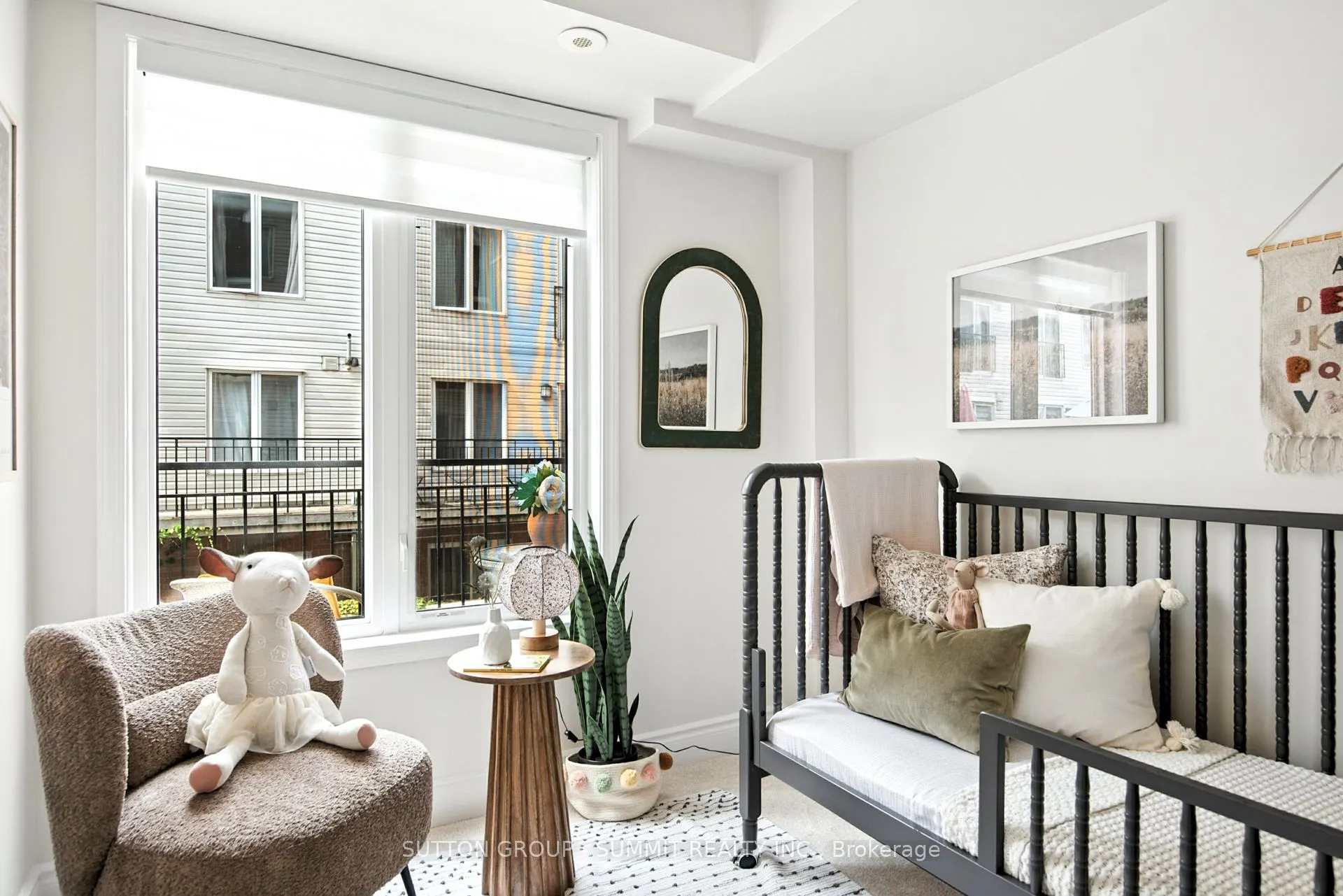 18 Laidlaw Street, #1026