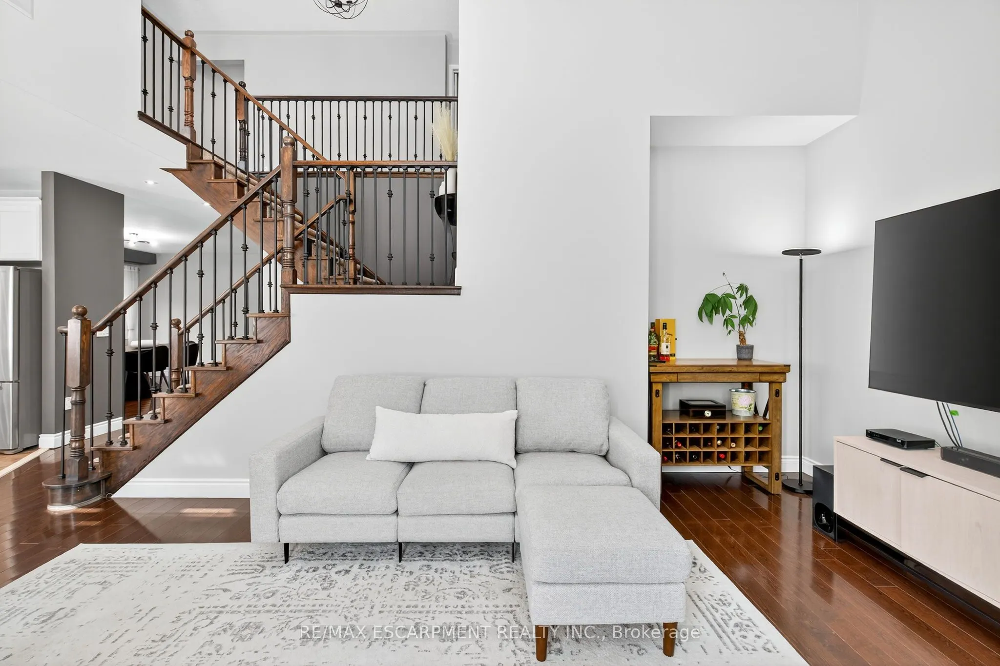 4223 Fuller Crescent