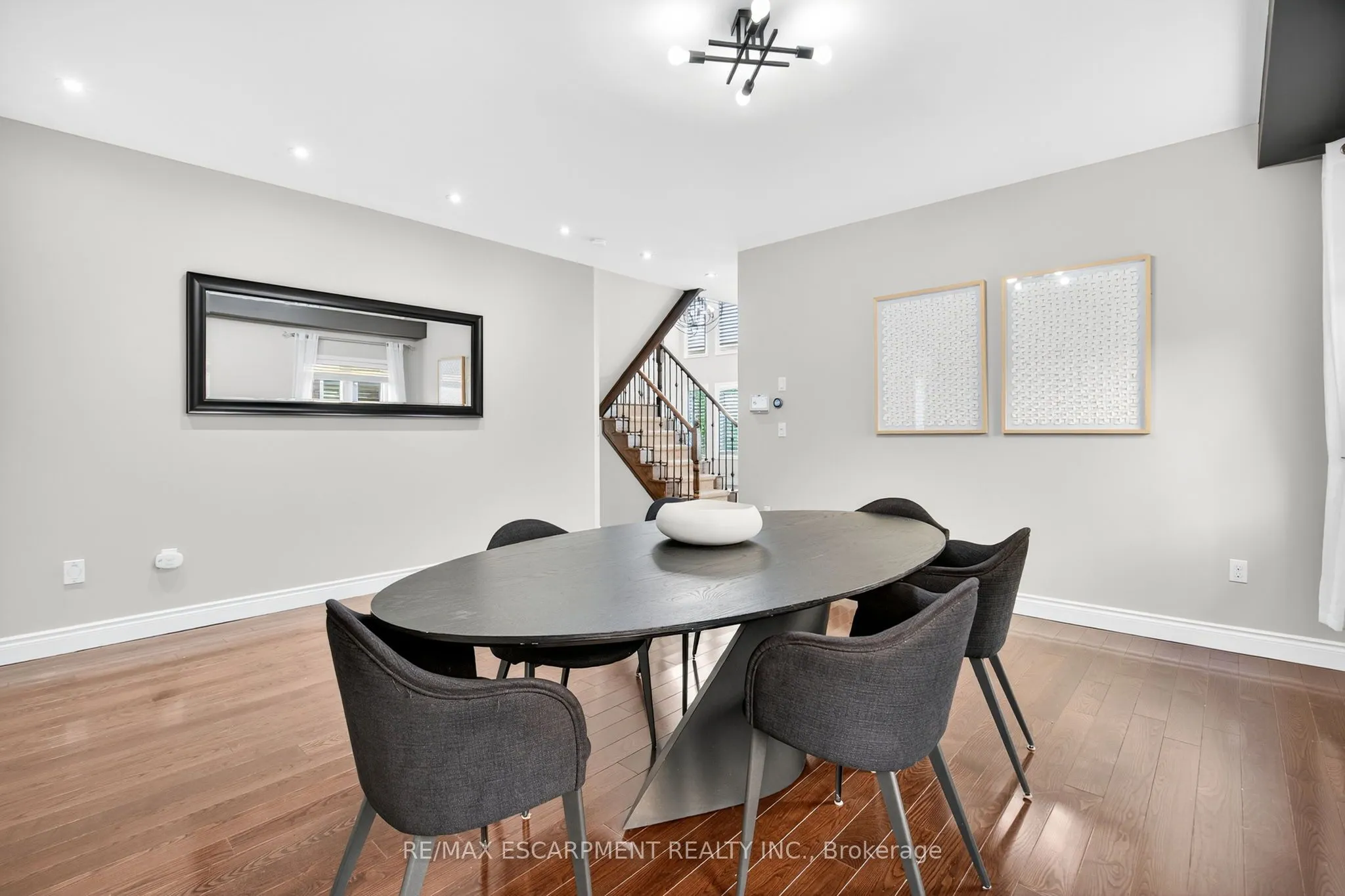 4223 Fuller Crescent