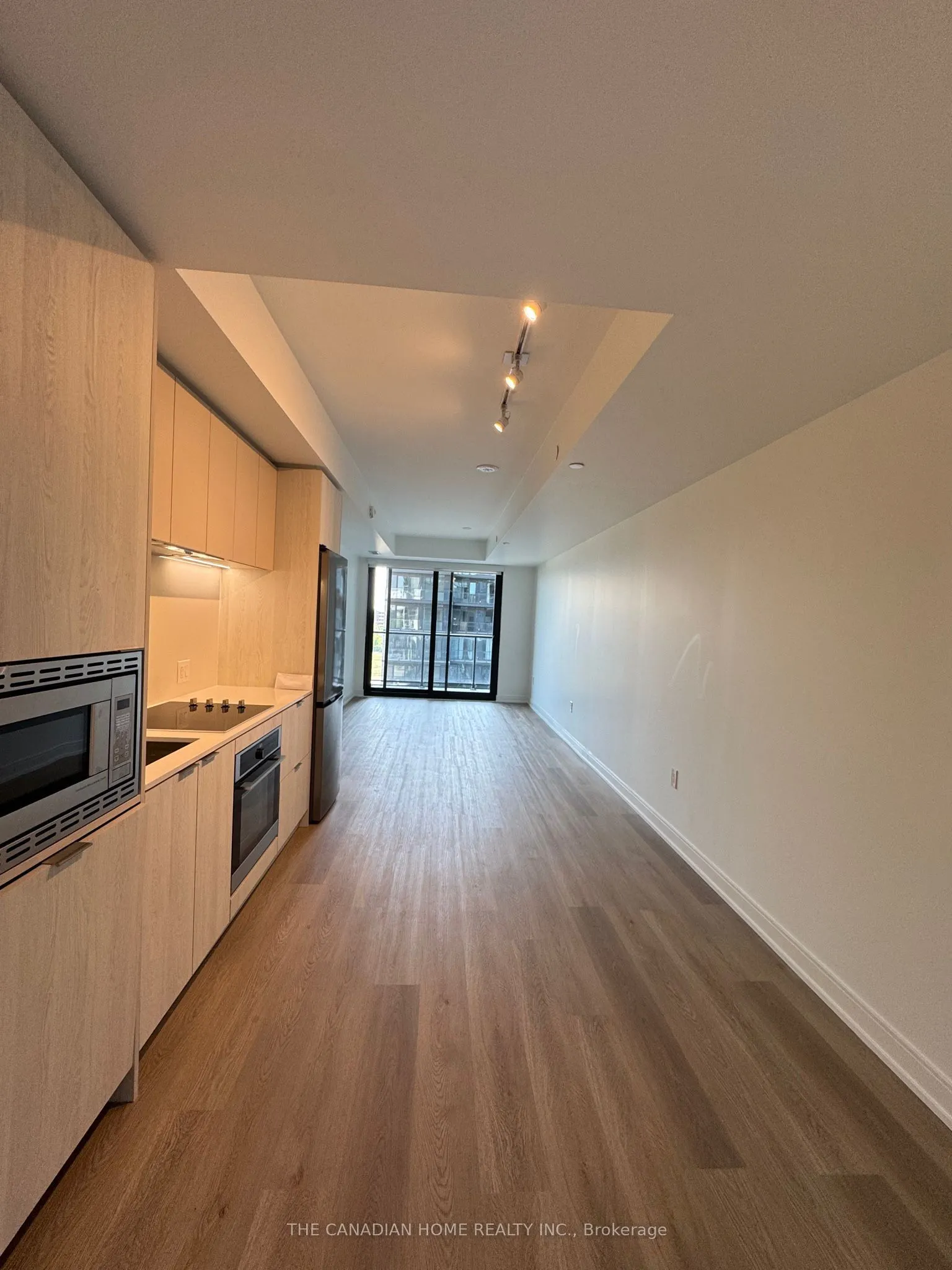 89 DUNDAS Street W, #526
