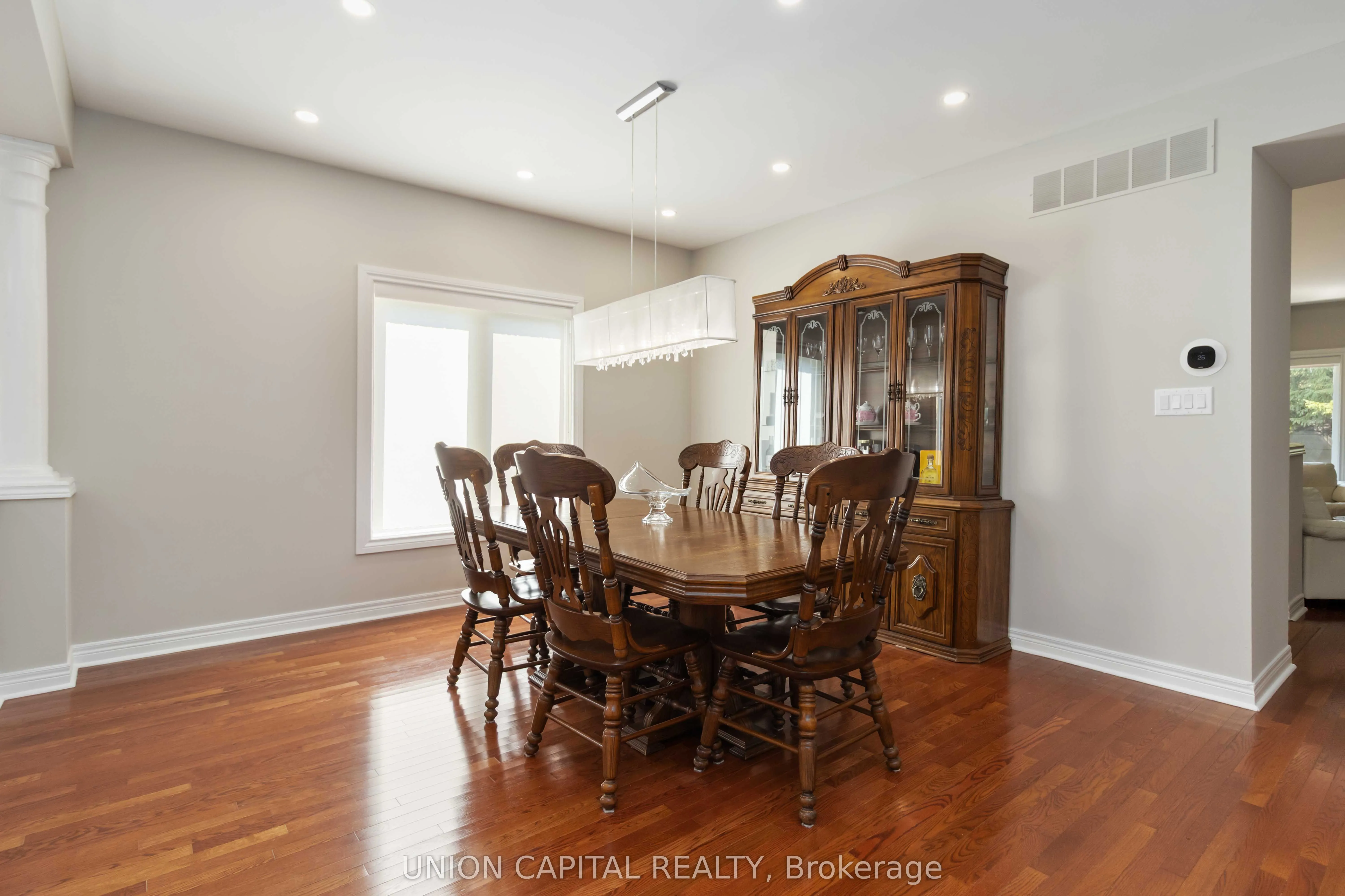 2805 Bushland Crescent