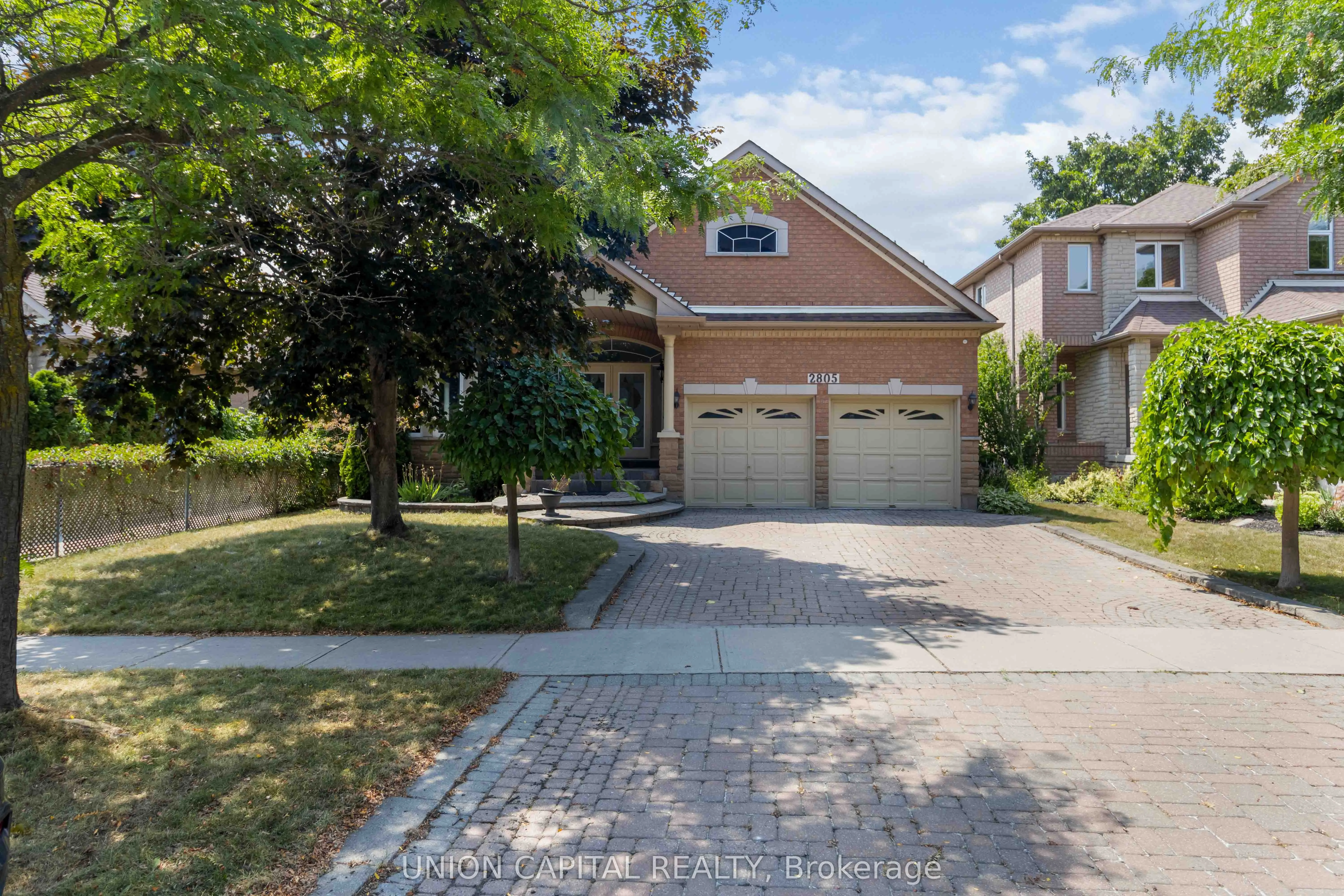 2805 Bushland Crescent