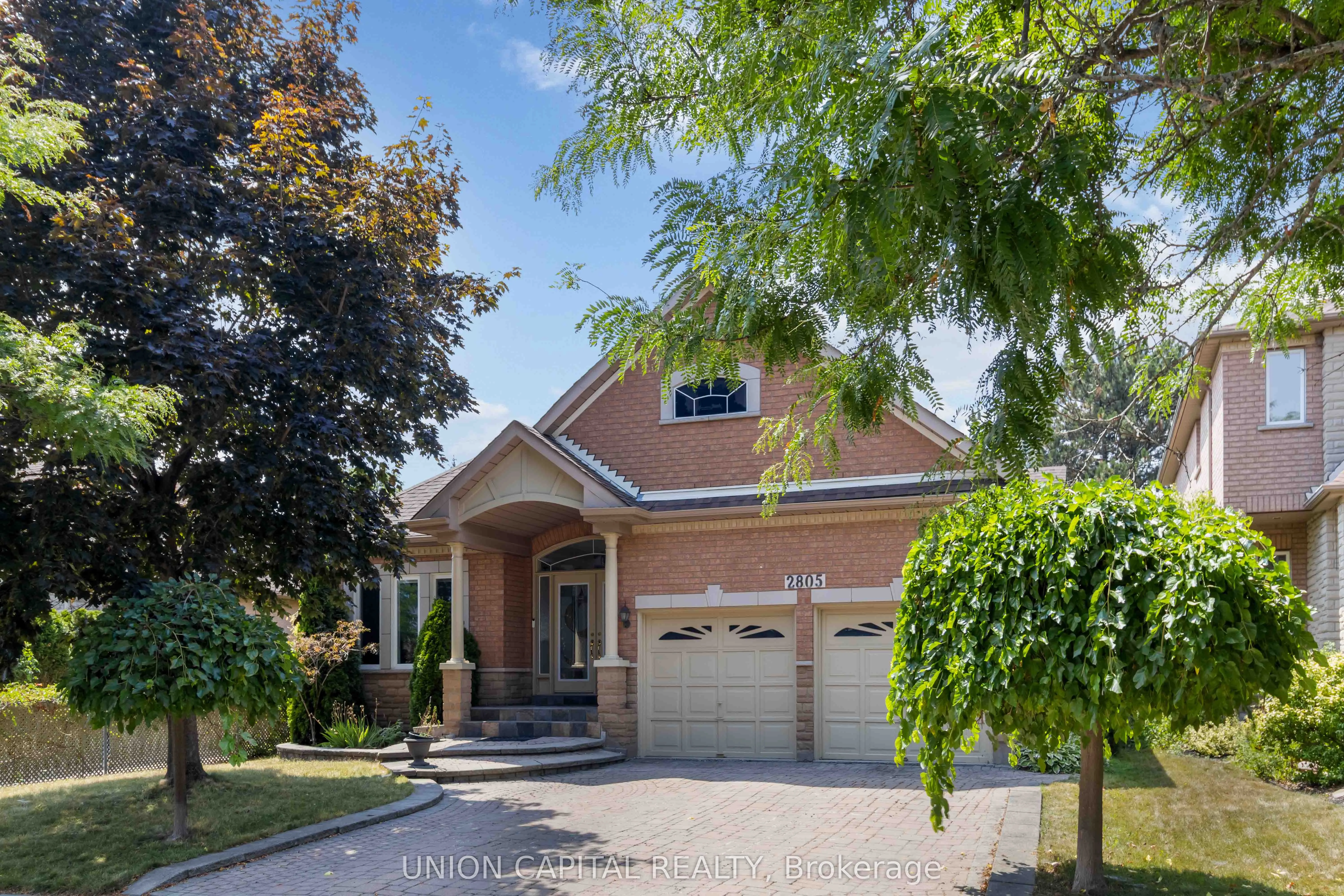 2805 Bushland Crescent