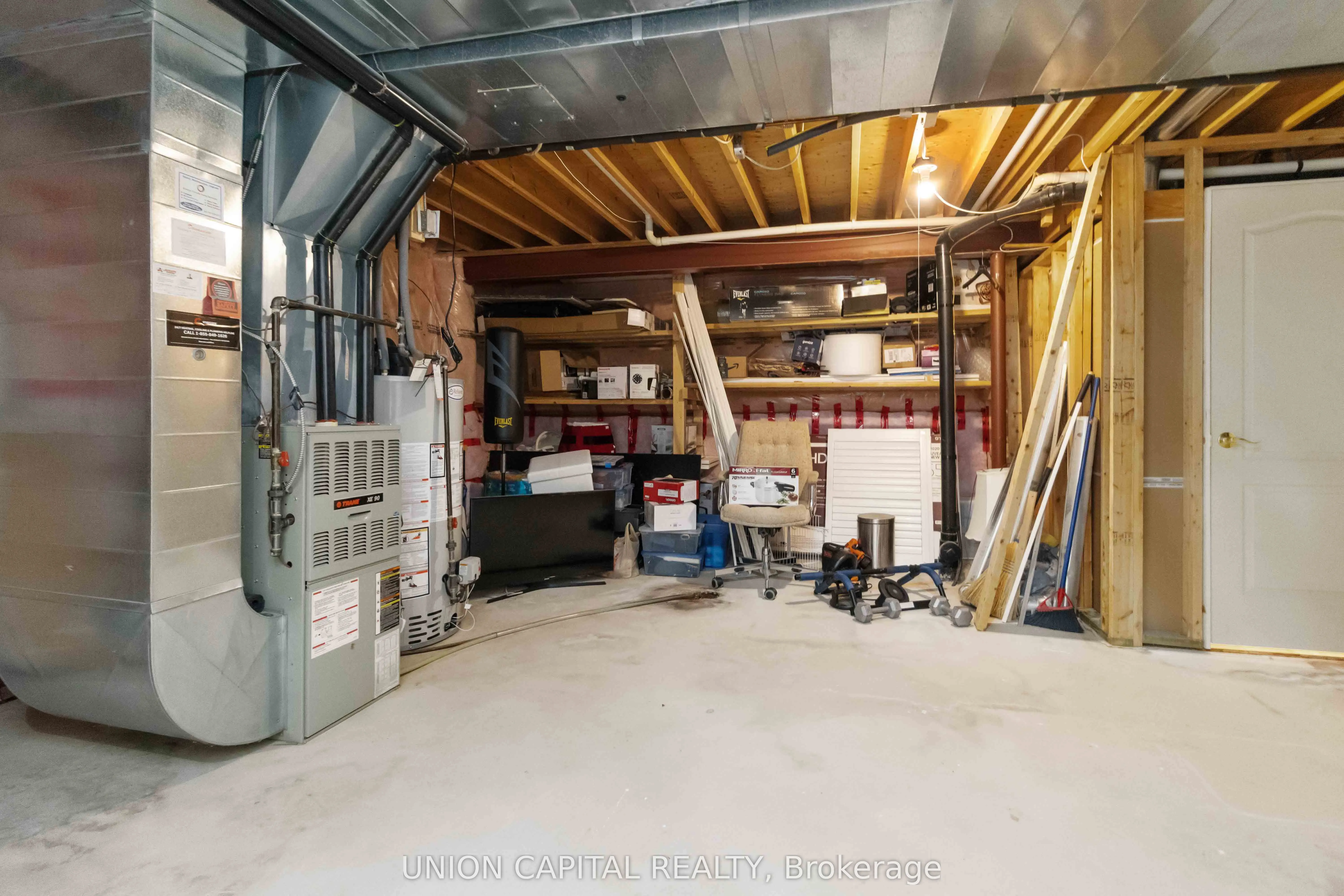 2805 Bushland Crescent