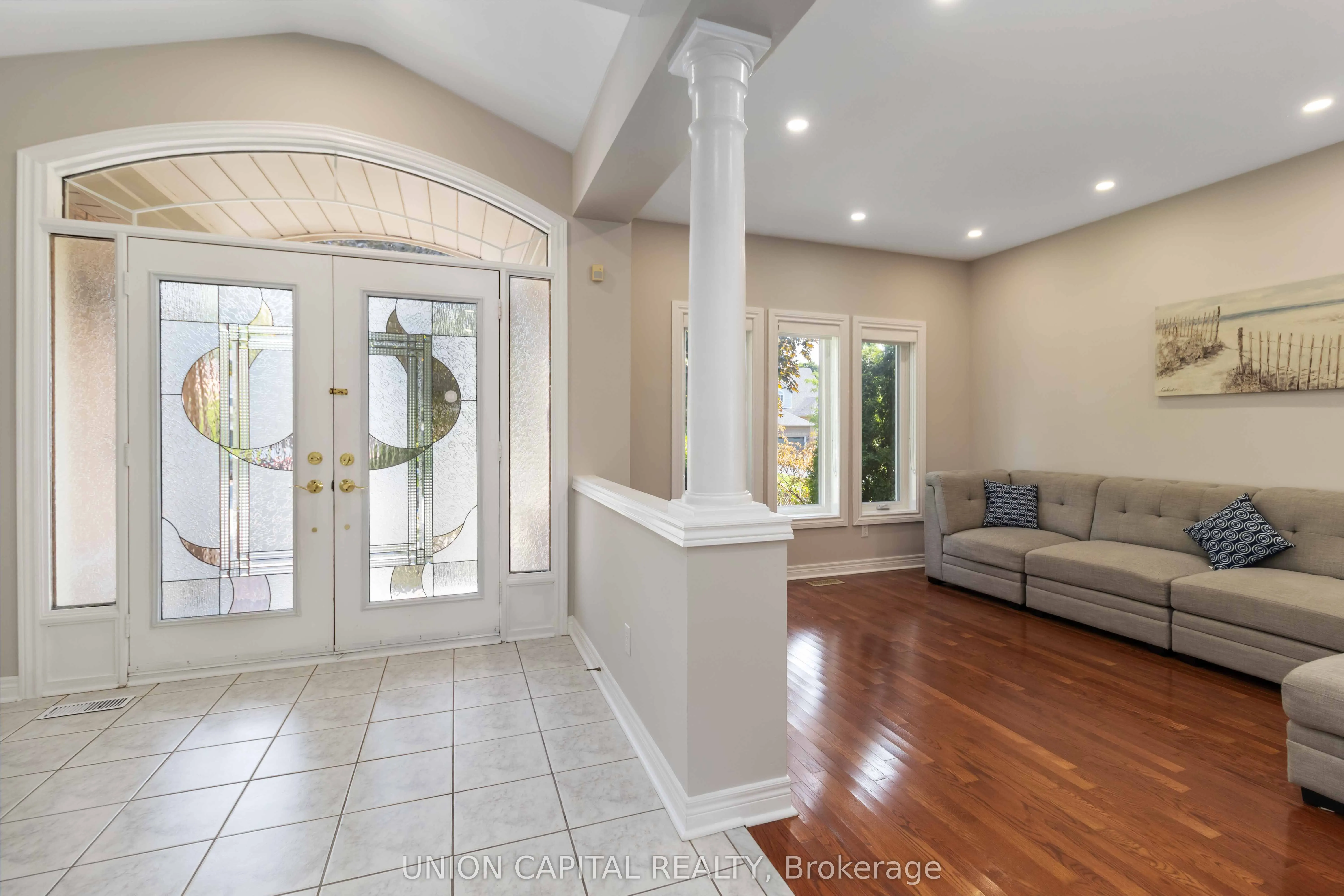 2805 Bushland Crescent