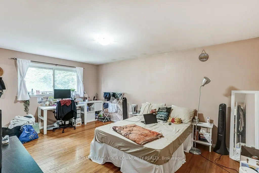 2290 Delkus Crescent
