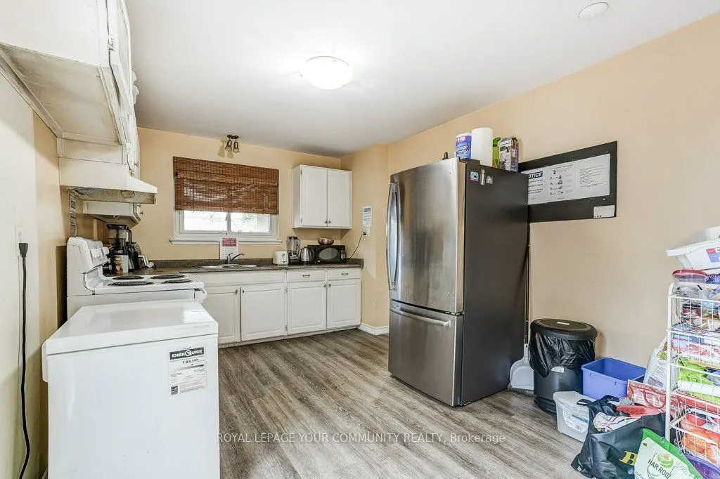 2290 Delkus Crescent