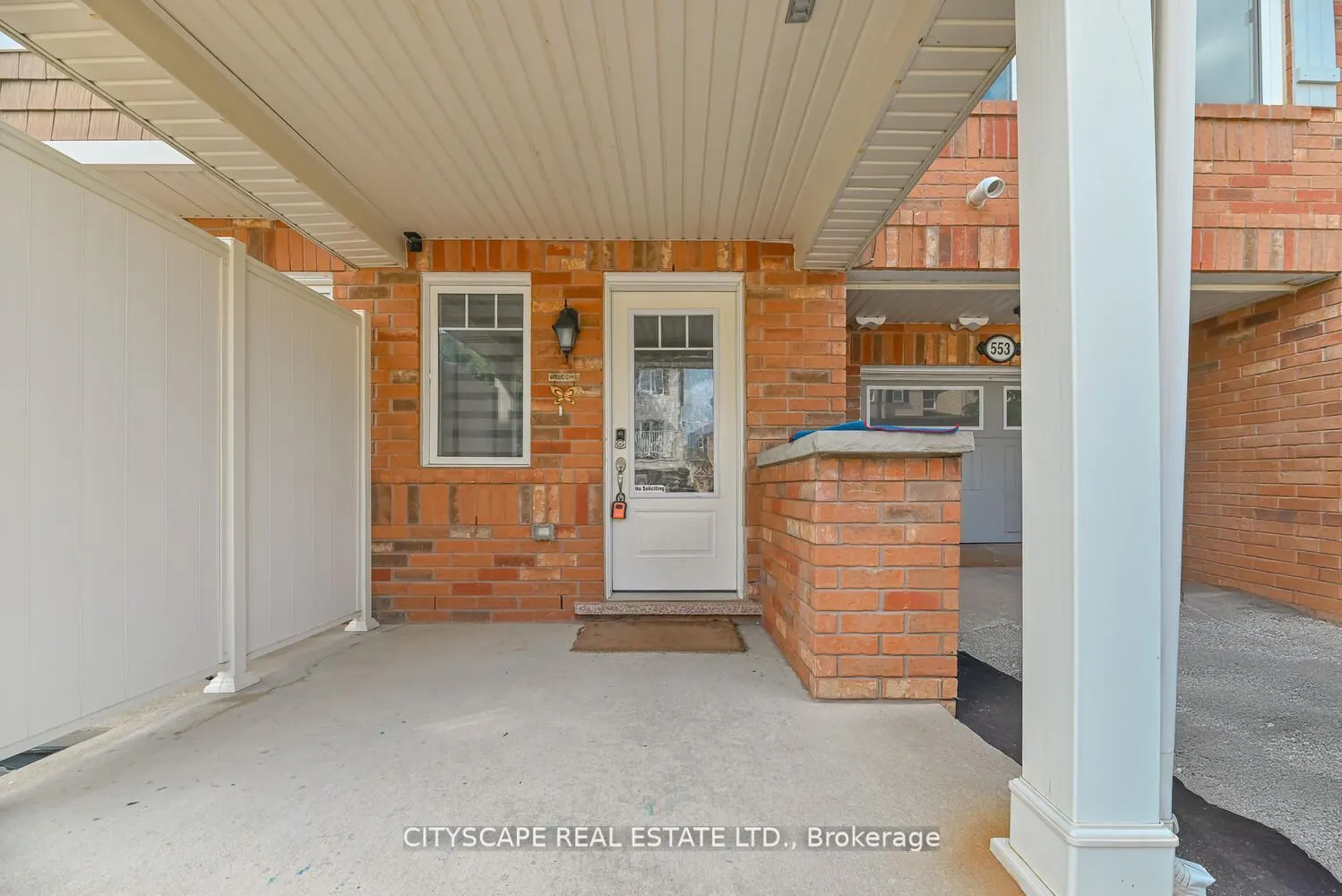 553 Pharo Point