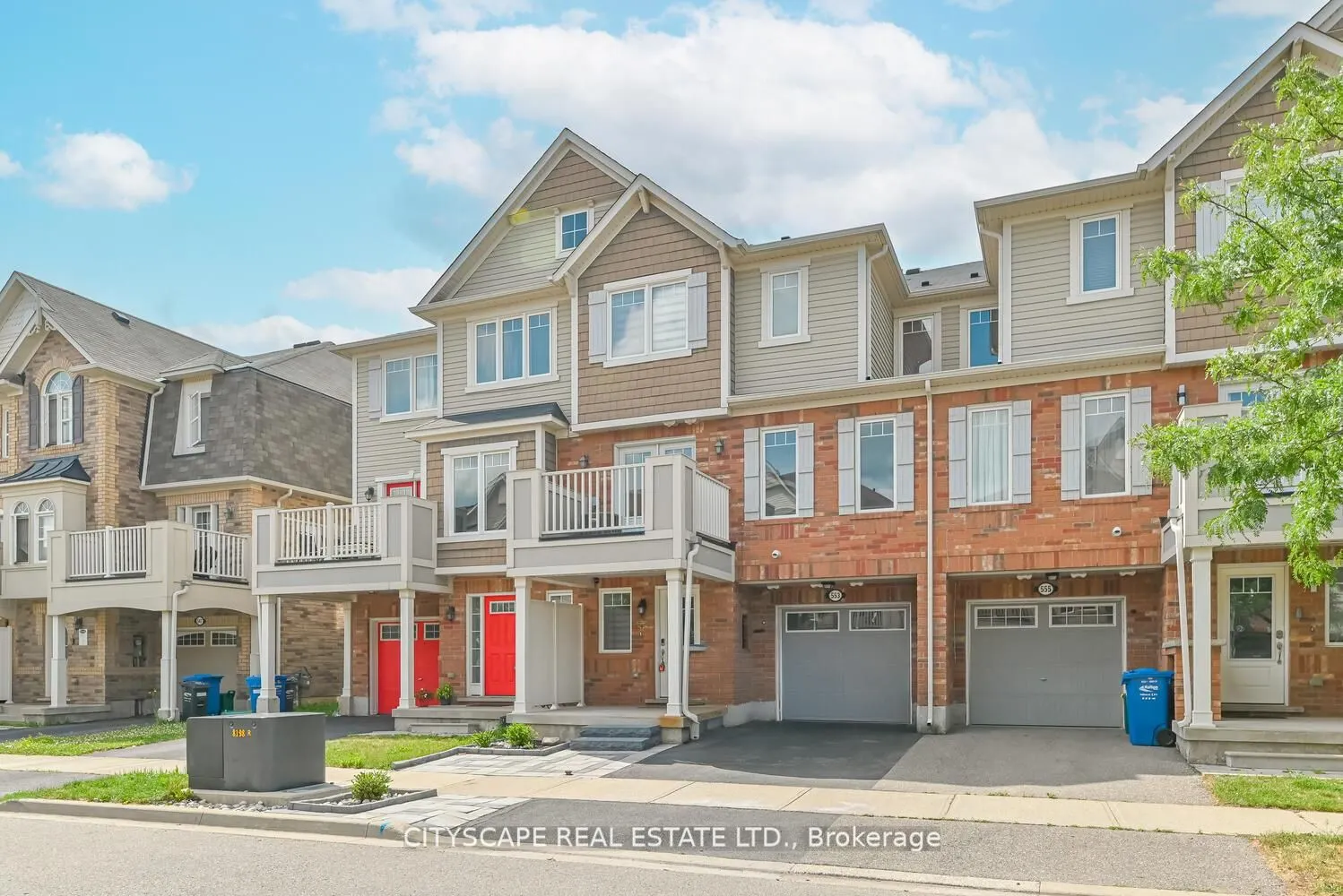 553 Pharo Point