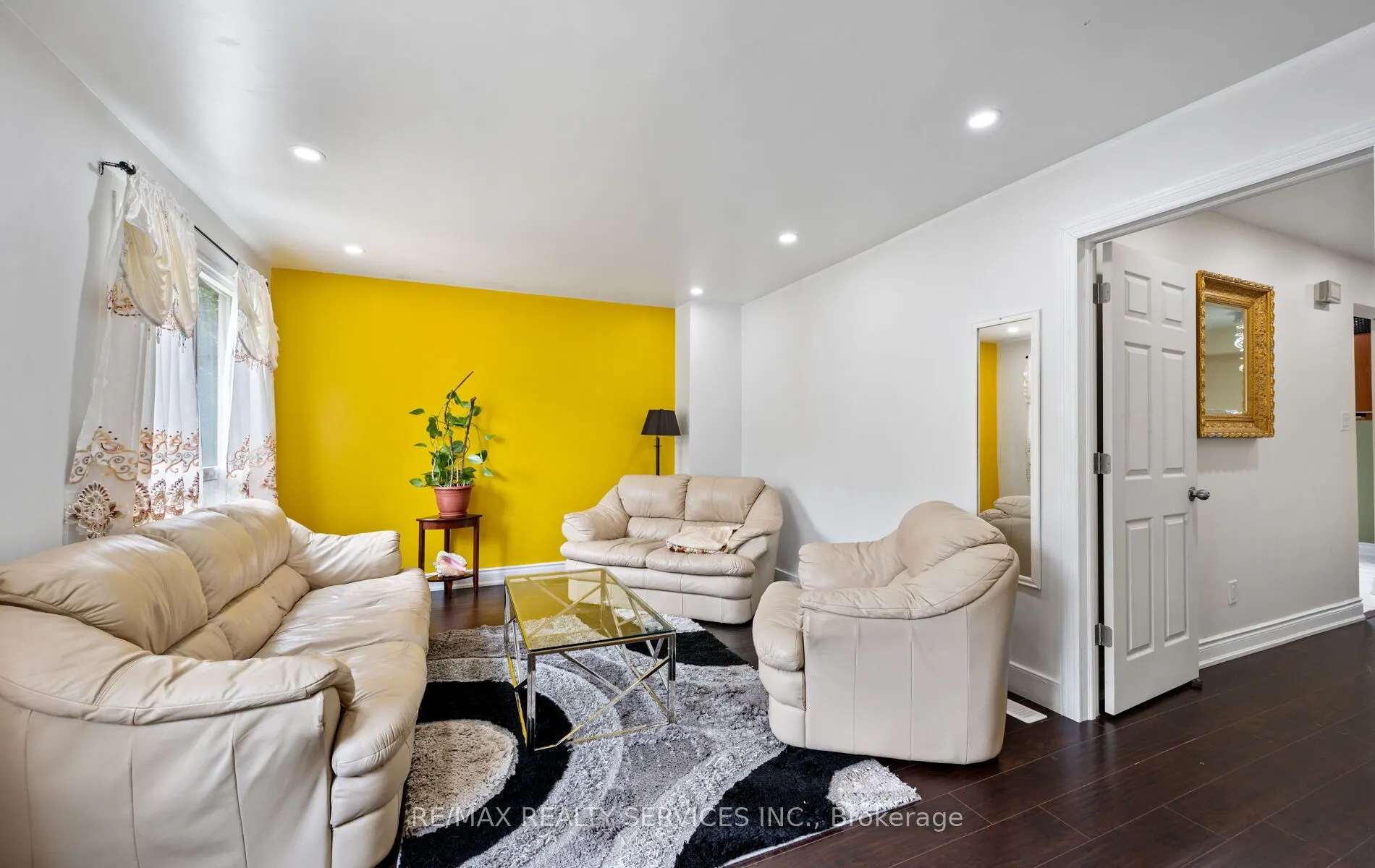 124 Baronwood Court, #124