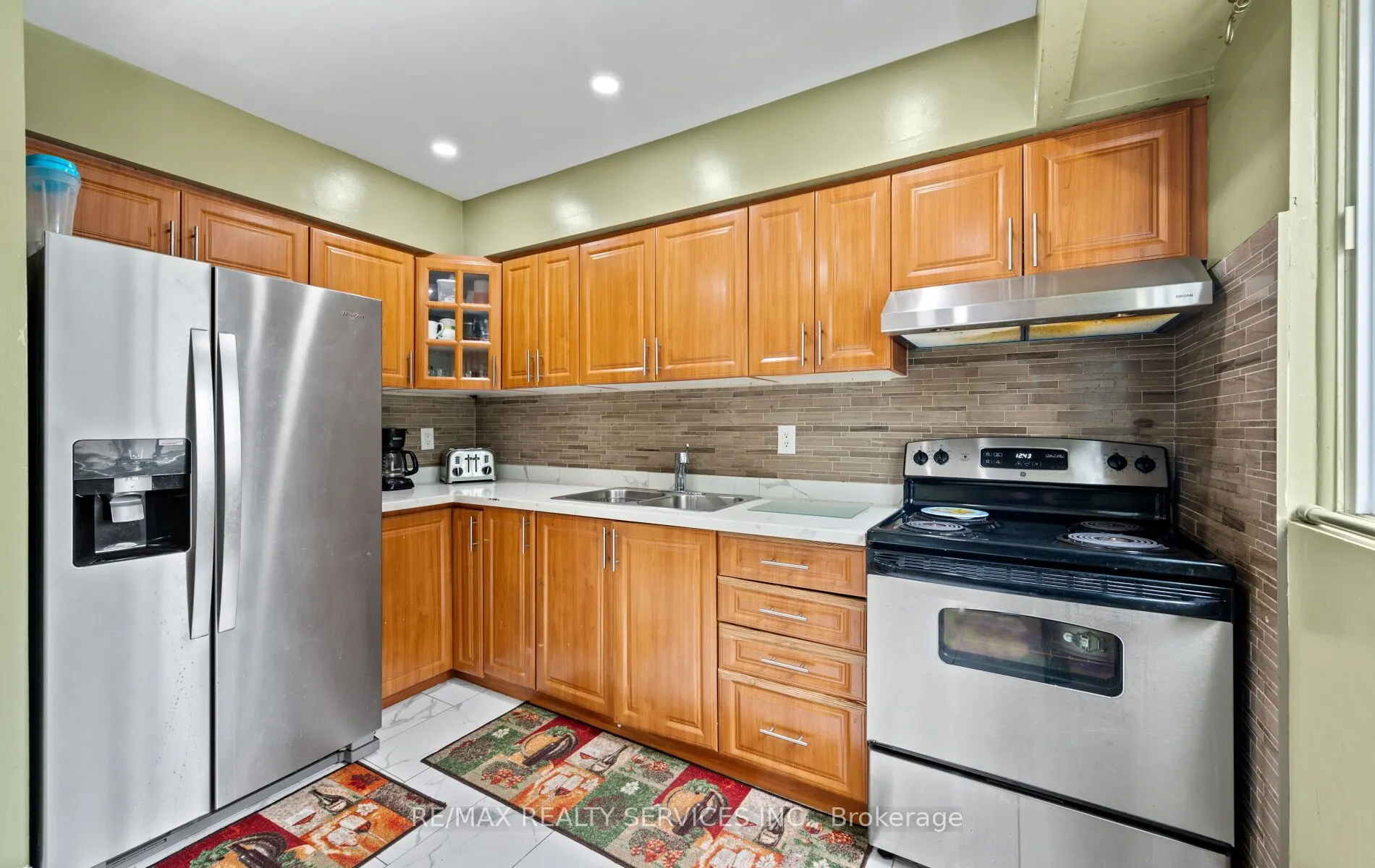 124 Baronwood Court, #124