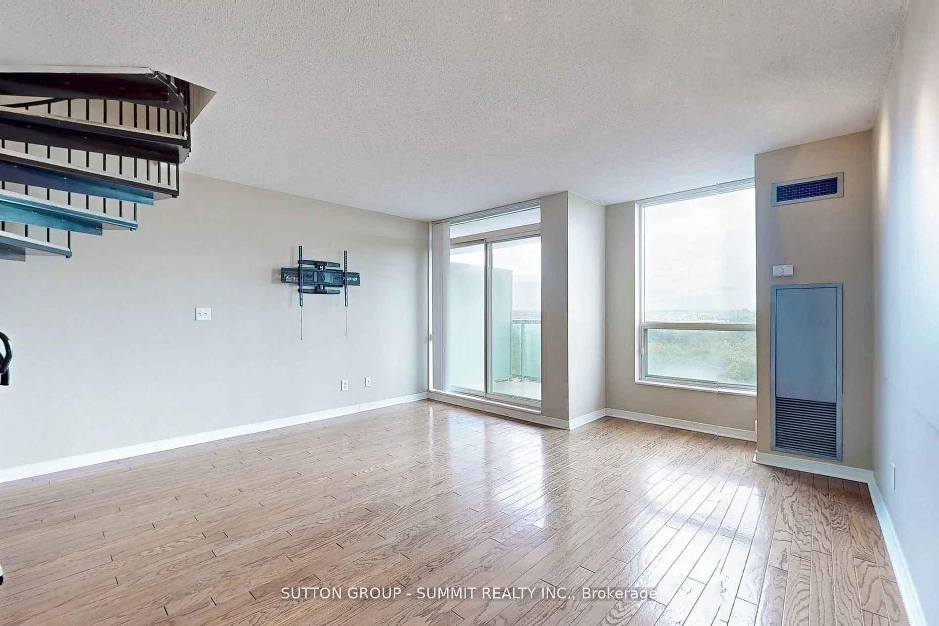 2565 Erin Centre Boulevard, #1203