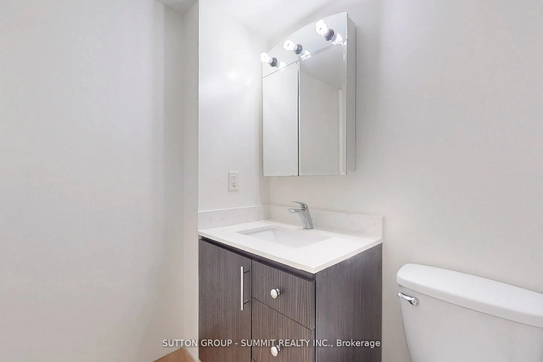 2565 Erin Centre Boulevard, #1203