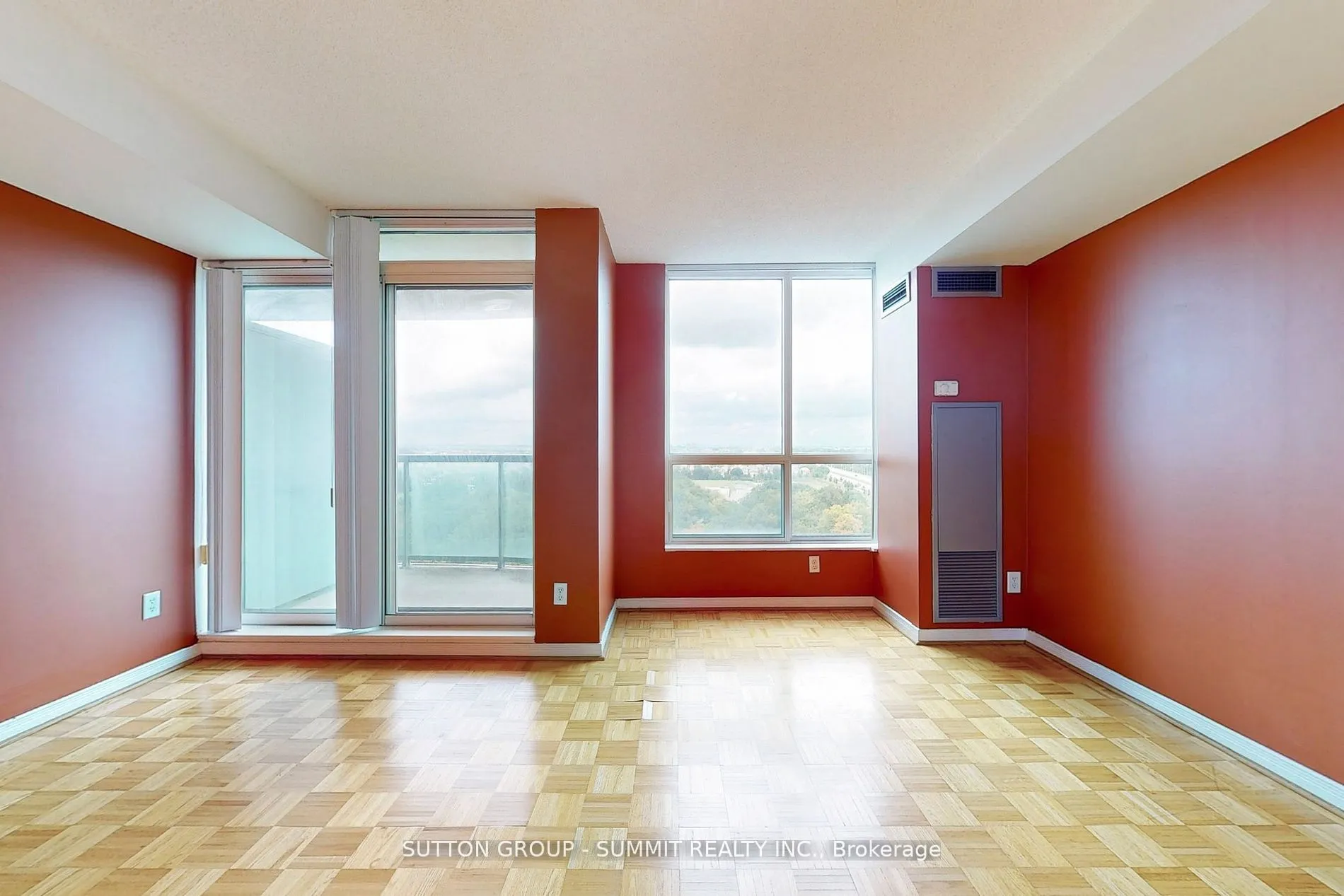 2565 Erin Centre Boulevard, #1203