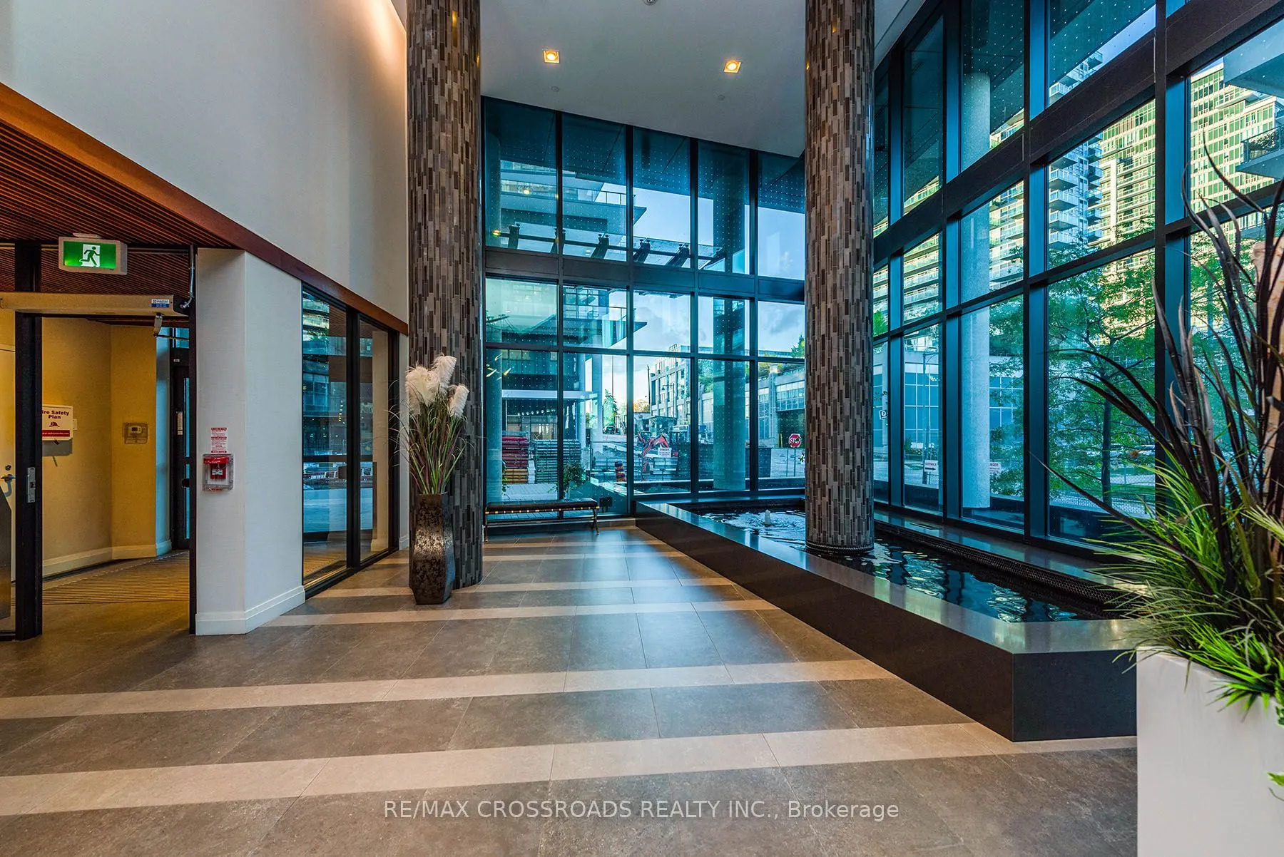 39 Annie Craig Drive, #216