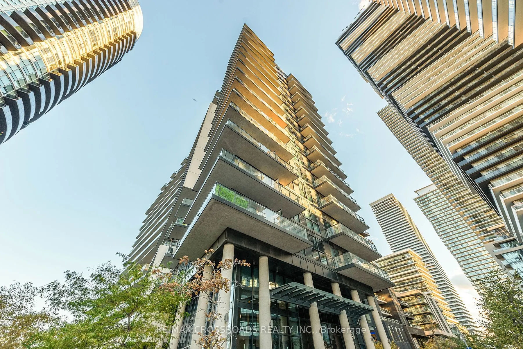 39 Annie Craig Drive, #216