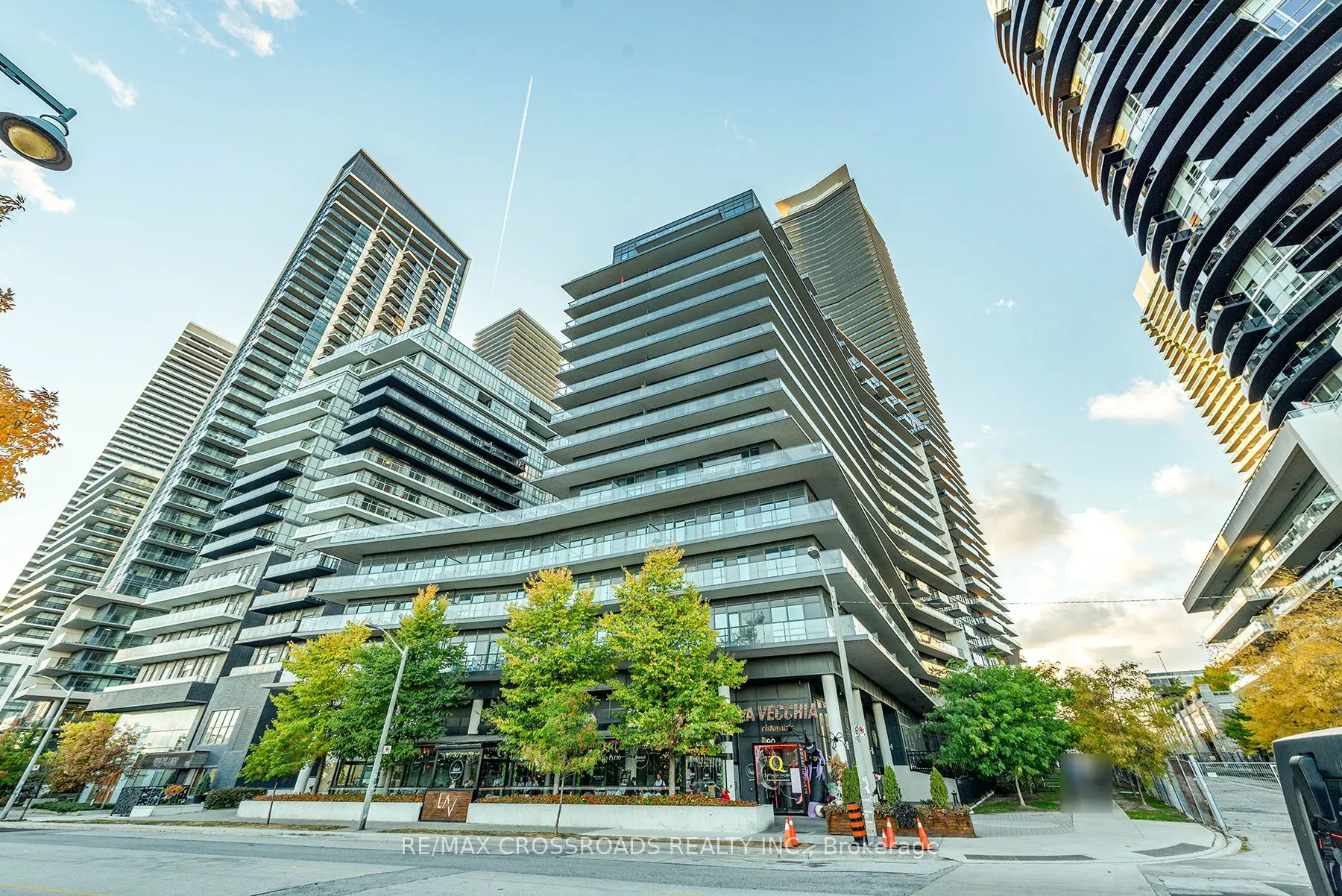 39 Annie Craig Drive, #216