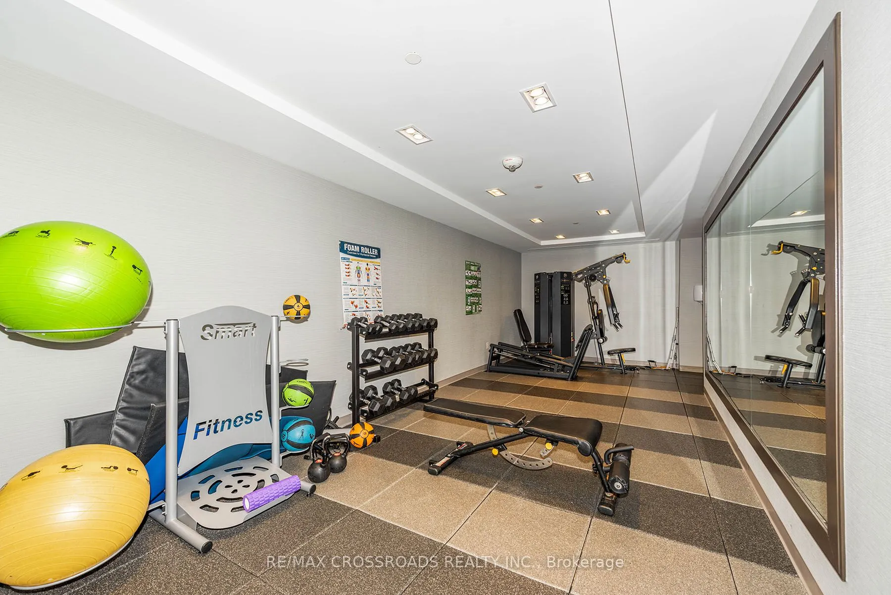 39 Annie Craig Drive, #216