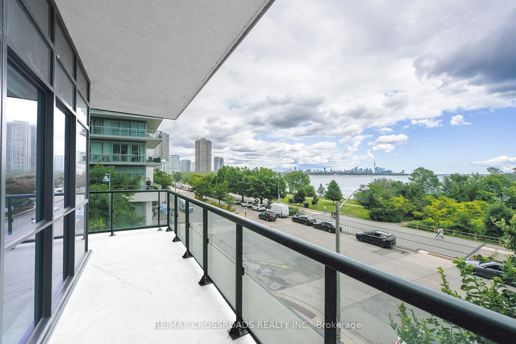 39 Annie Craig Drive, #216