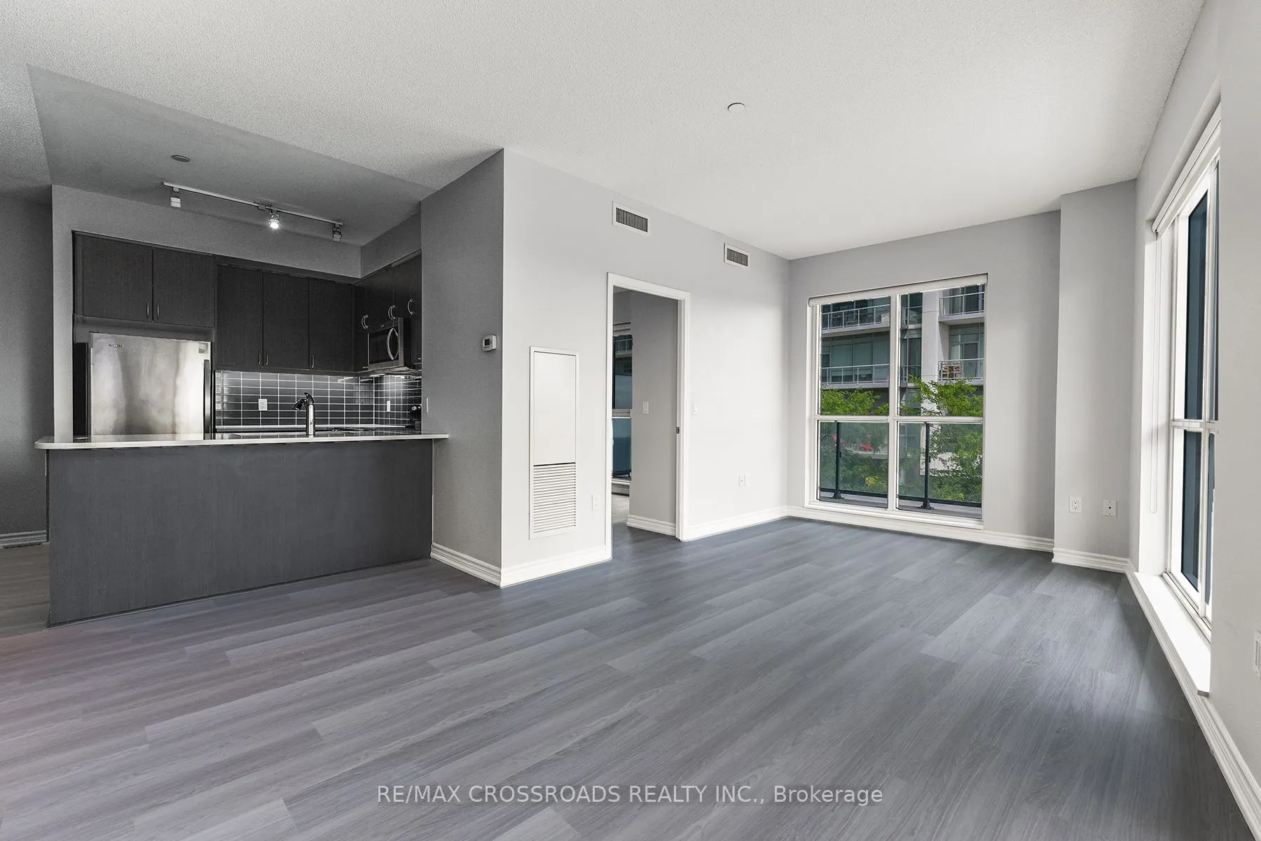 39 Annie Craig Drive, #216