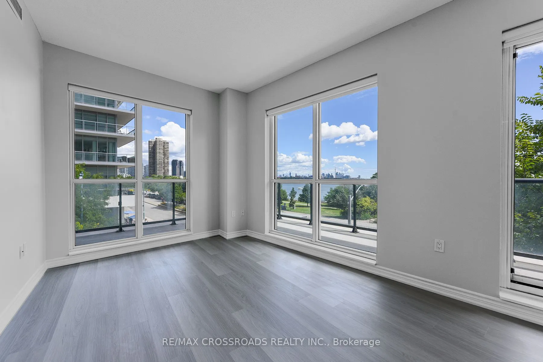 39 Annie Craig Drive, #216