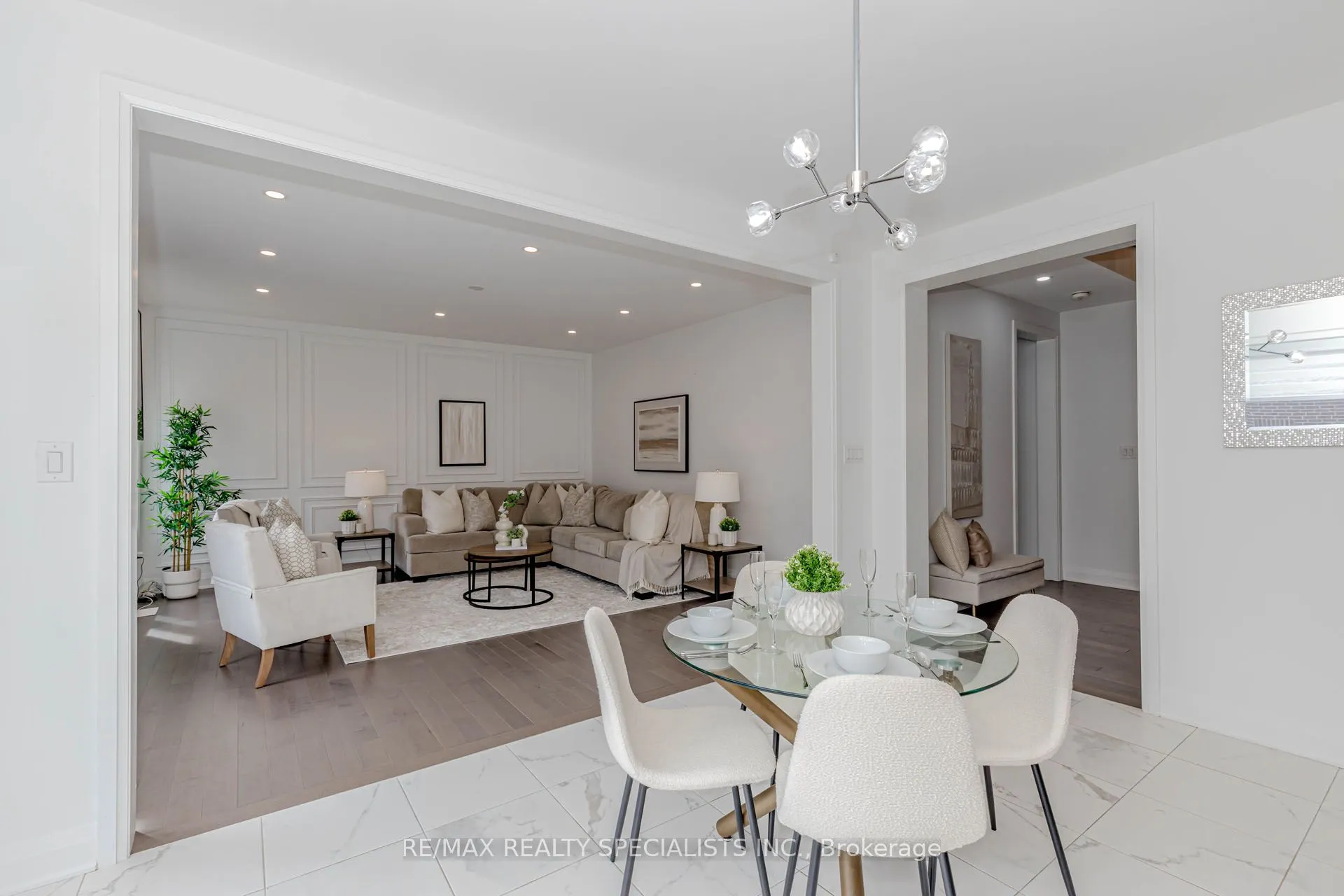 1411 Lobelia Crescent