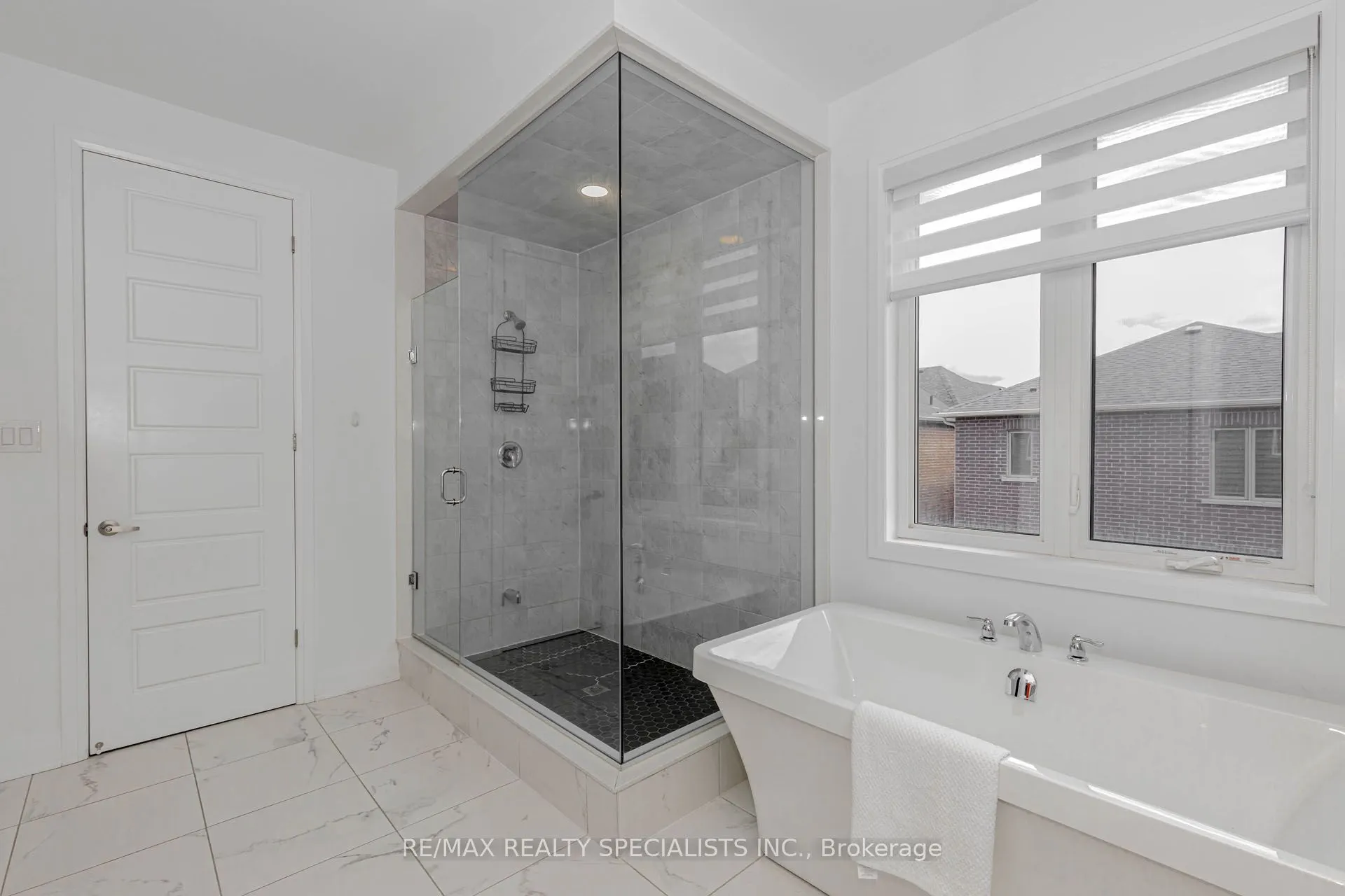 1411 Lobelia Crescent
