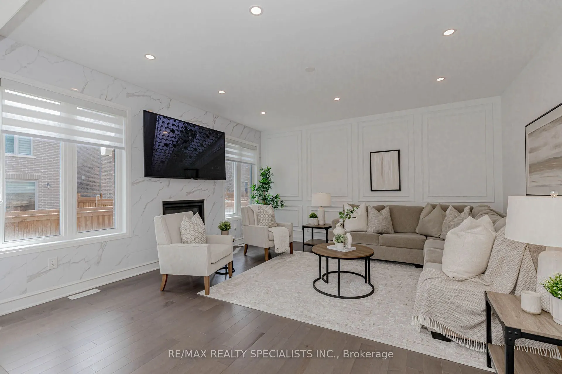 1411 Lobelia Crescent