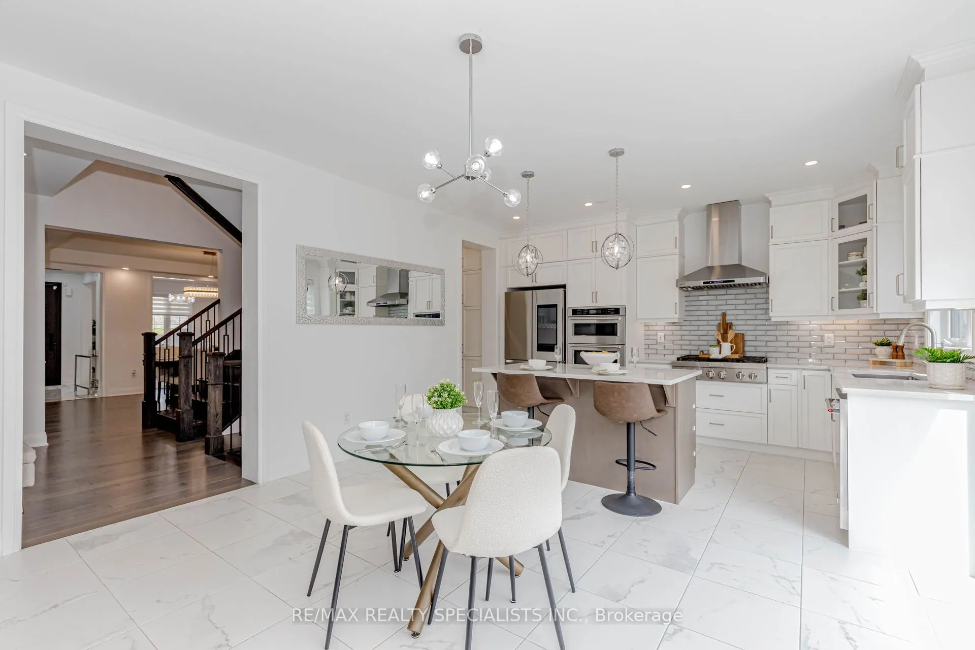 1411 Lobelia Crescent