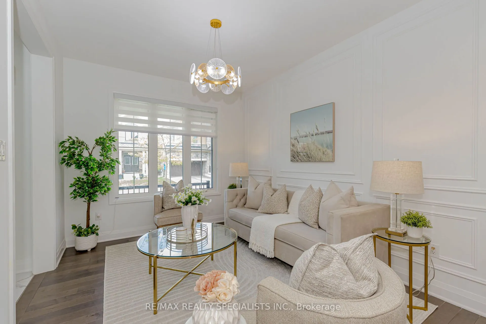 1411 Lobelia Crescent