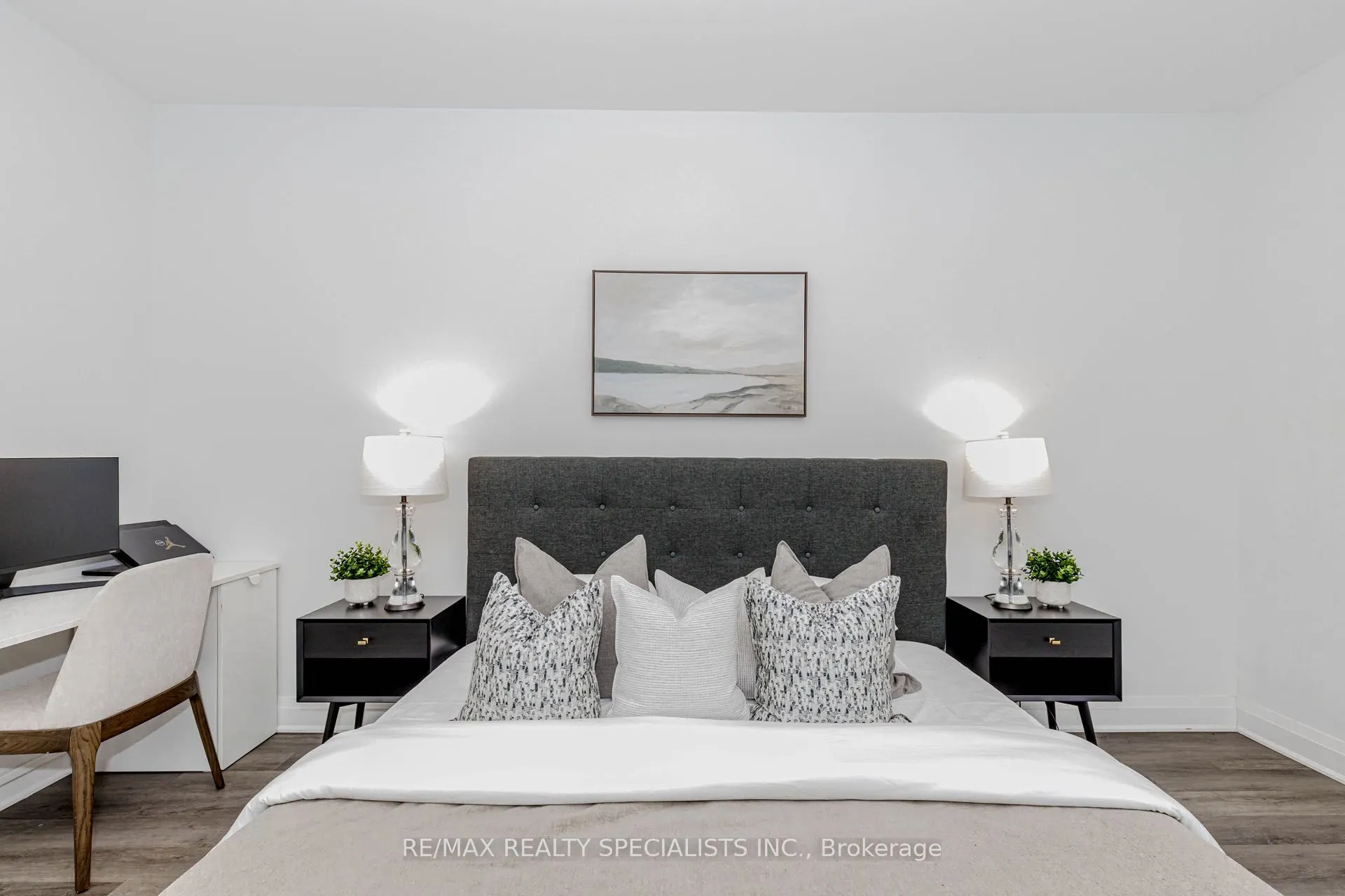 1411 Lobelia Crescent