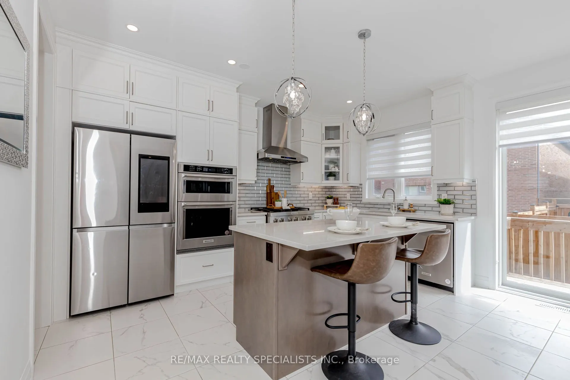 1411 Lobelia Crescent