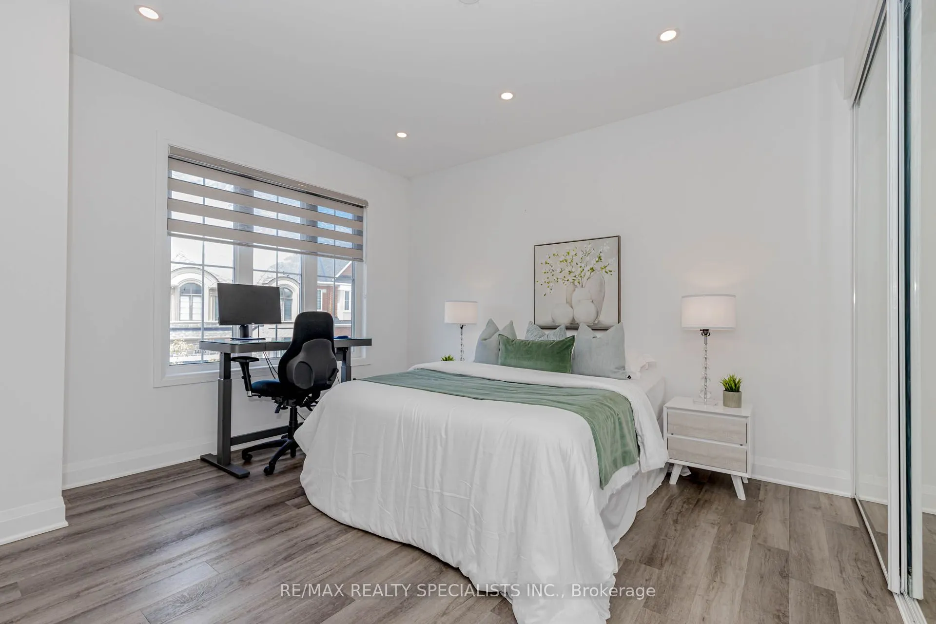 1411 Lobelia Crescent