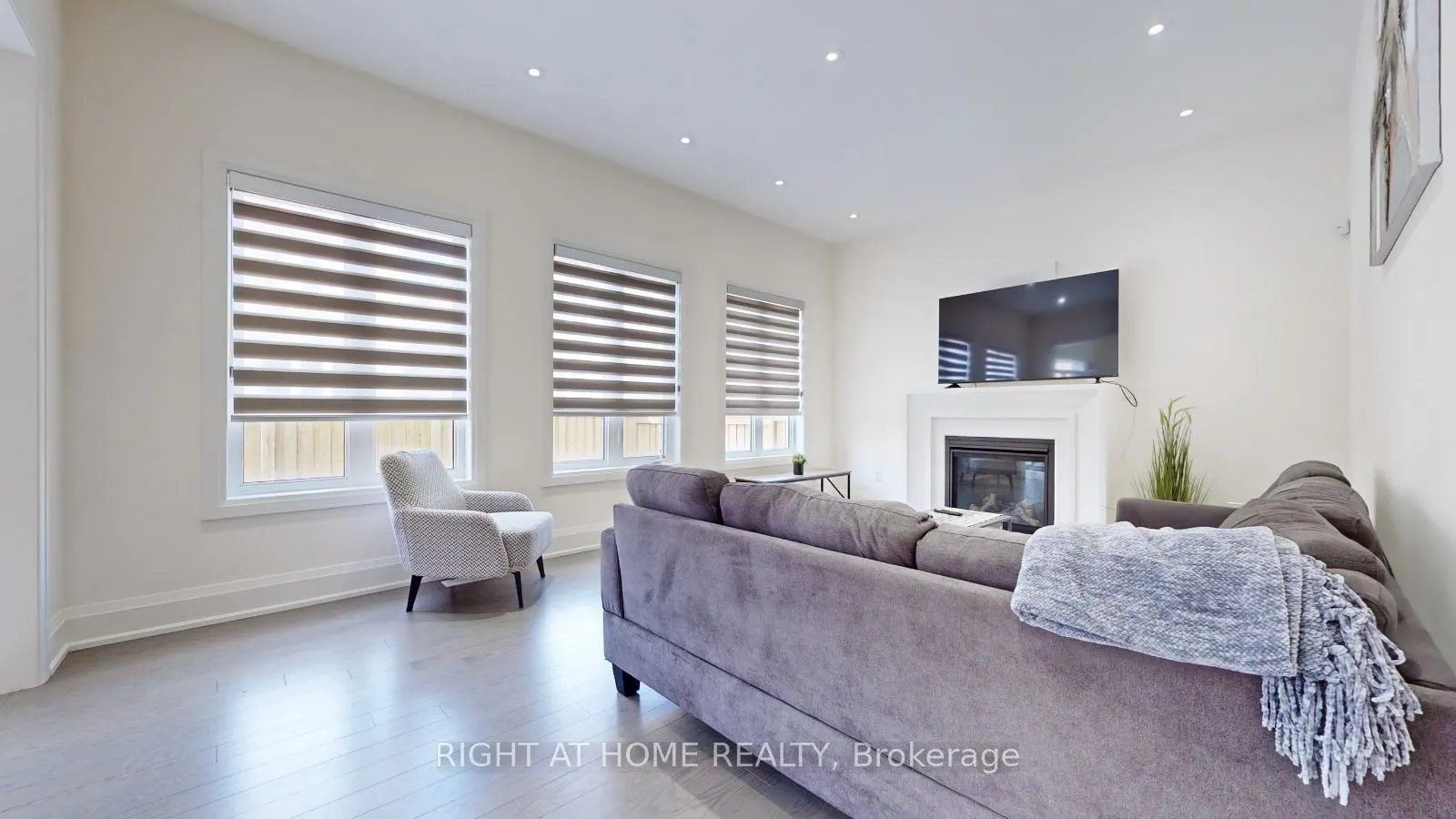 38 Elverton Crescent